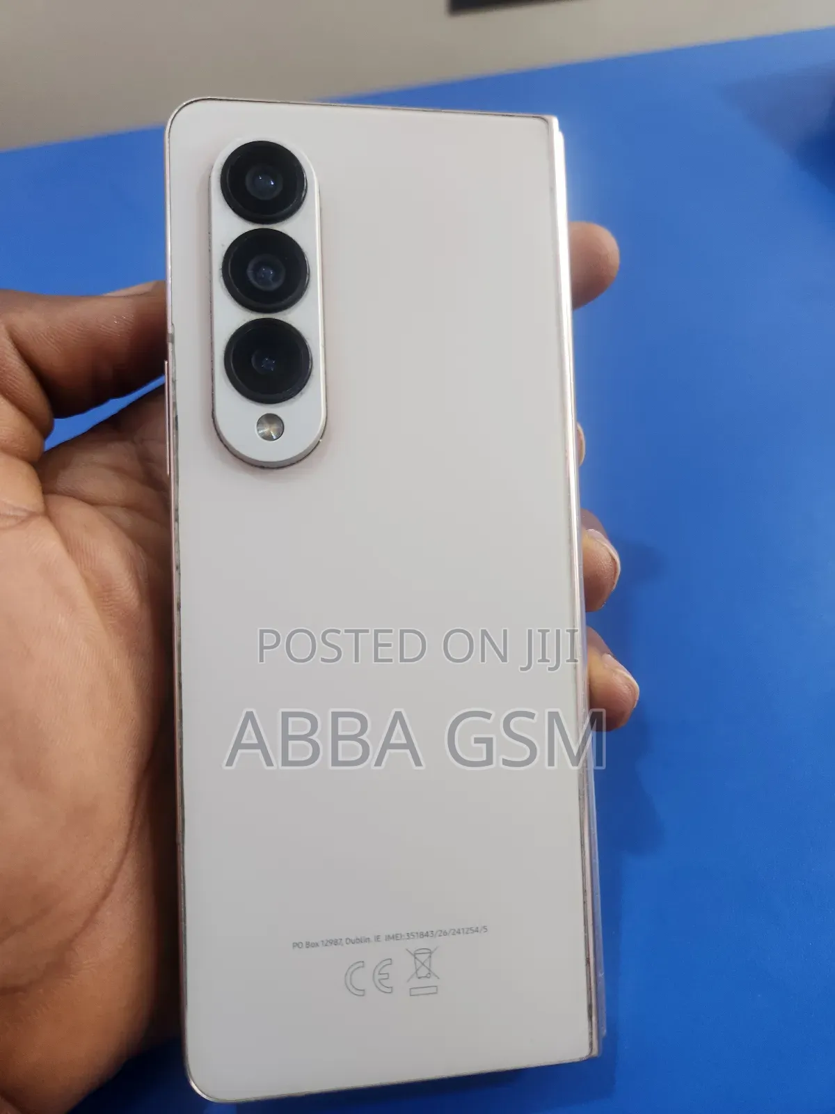 Samsung Galaxy Z Fold4 256 GB Gold