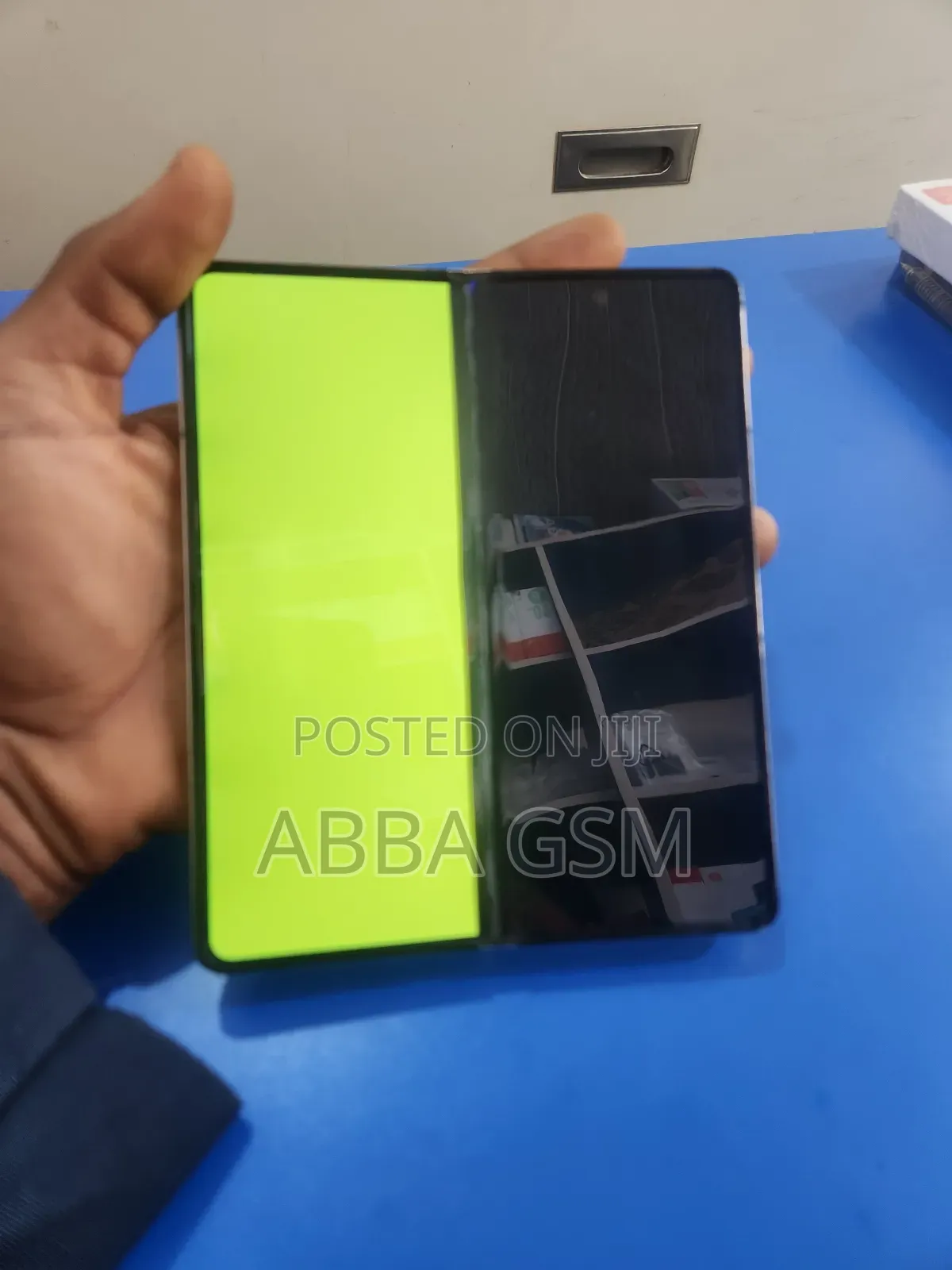 Samsung Galaxy Z Fold4 256 GB Gold
