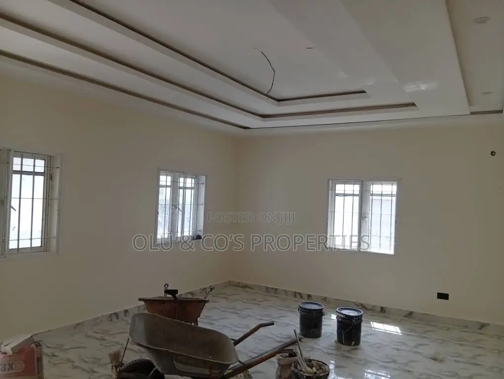 3bdrm Bungalow in Von Garden City, Lugbe District for rent