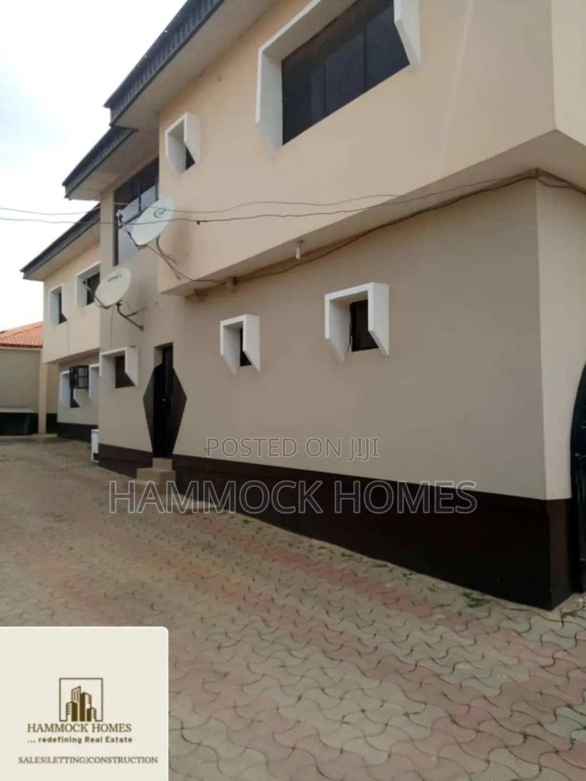 7bdrm Duplex in Alegongo, Akobo for sale