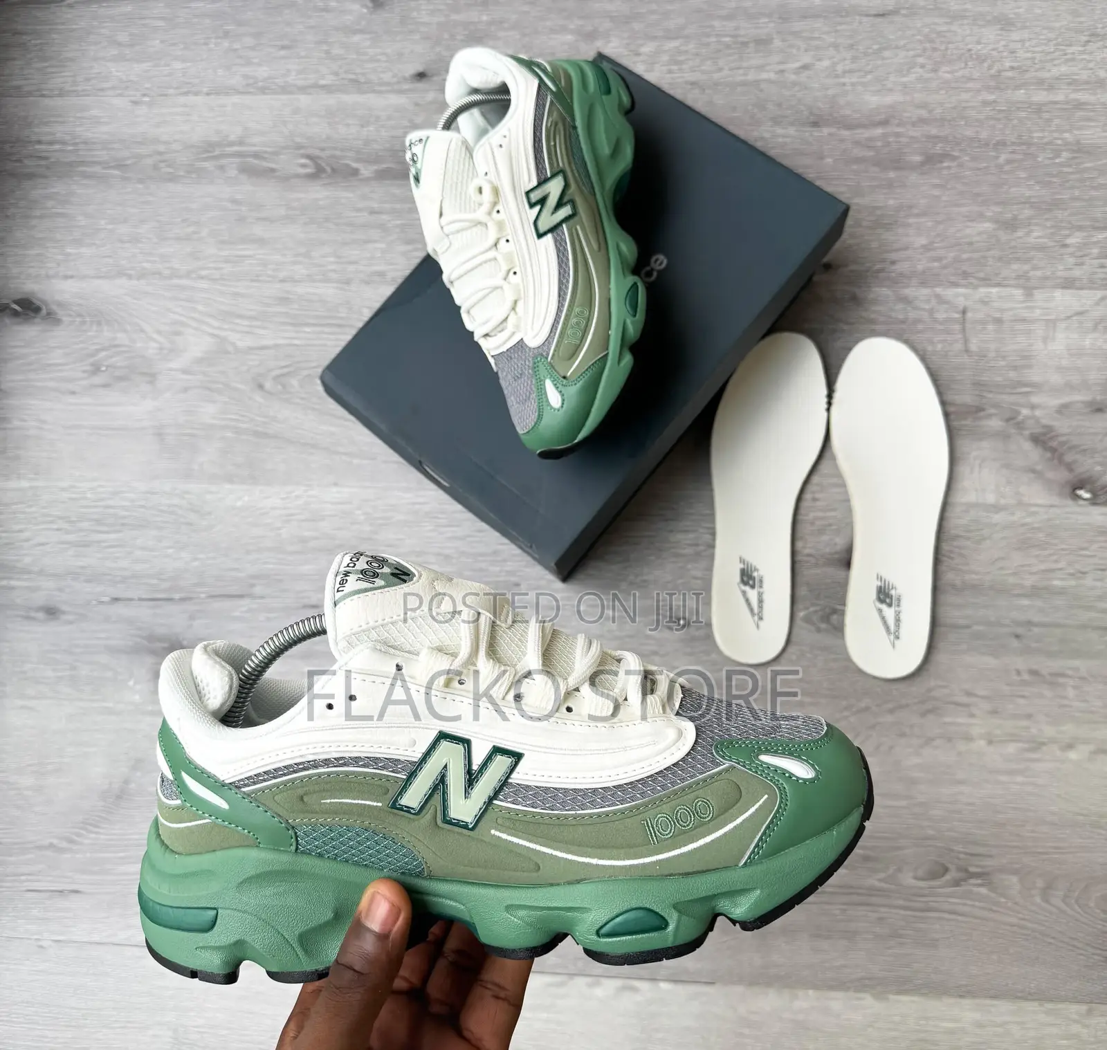Original New Balance 1000 Sneakers