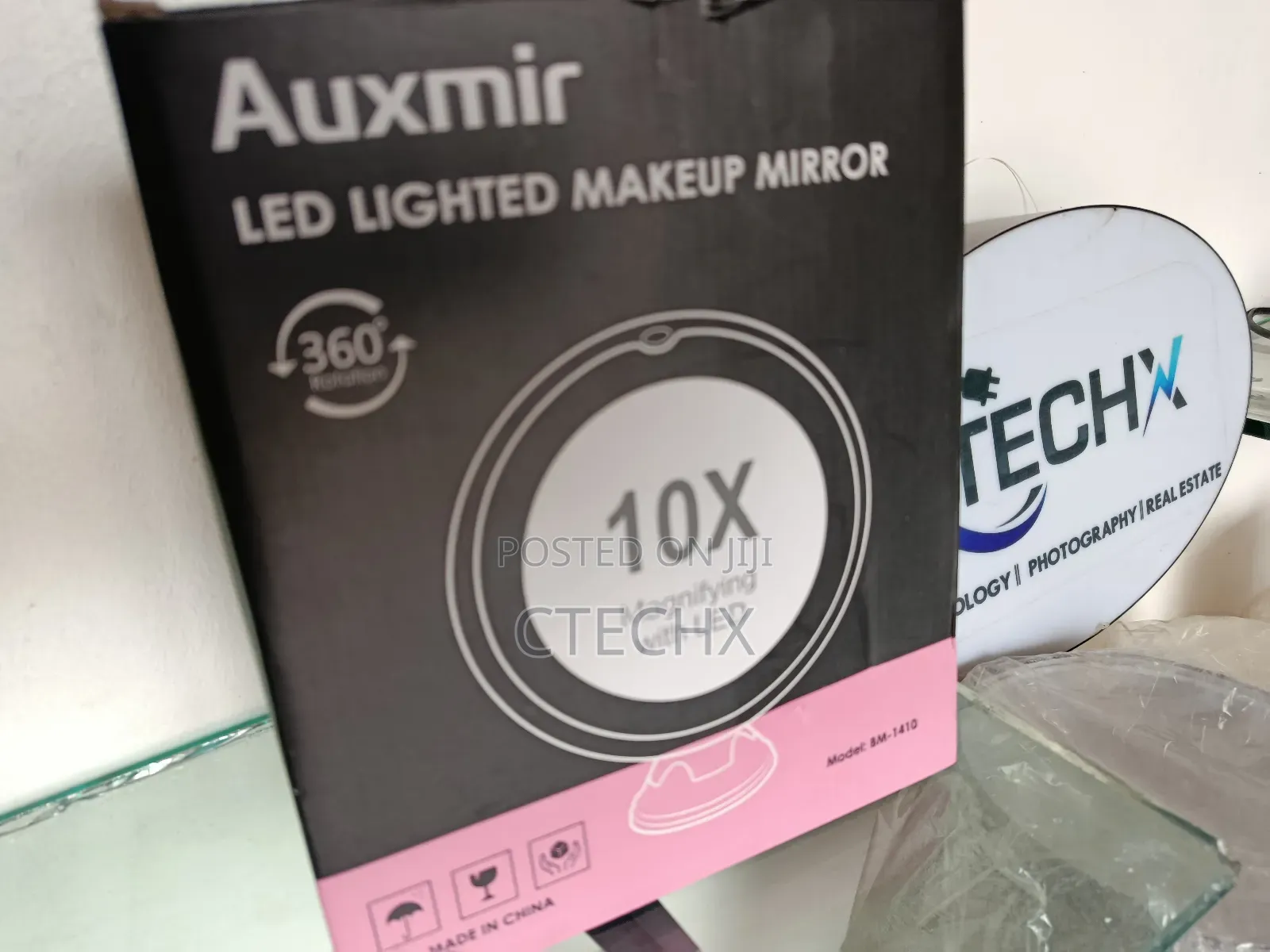 Auxmir 10x Magnifying Mirror With Light. 360° Rotation