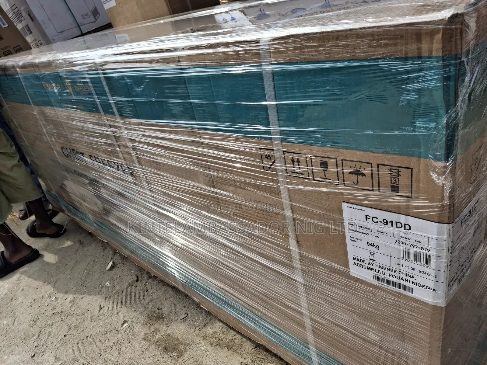 Hisense Double Door Freezer - 99dd