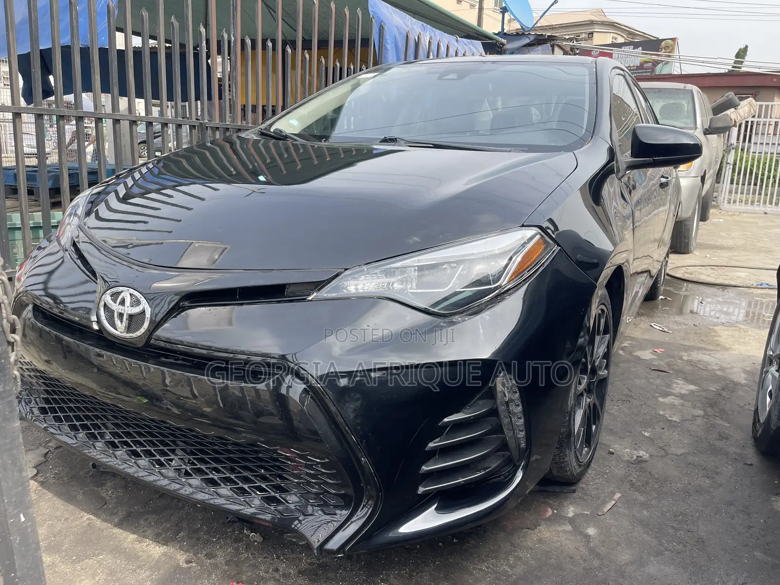 Toyota Corolla LE Eco (1.8L 4cyl 2A) 2019 Black