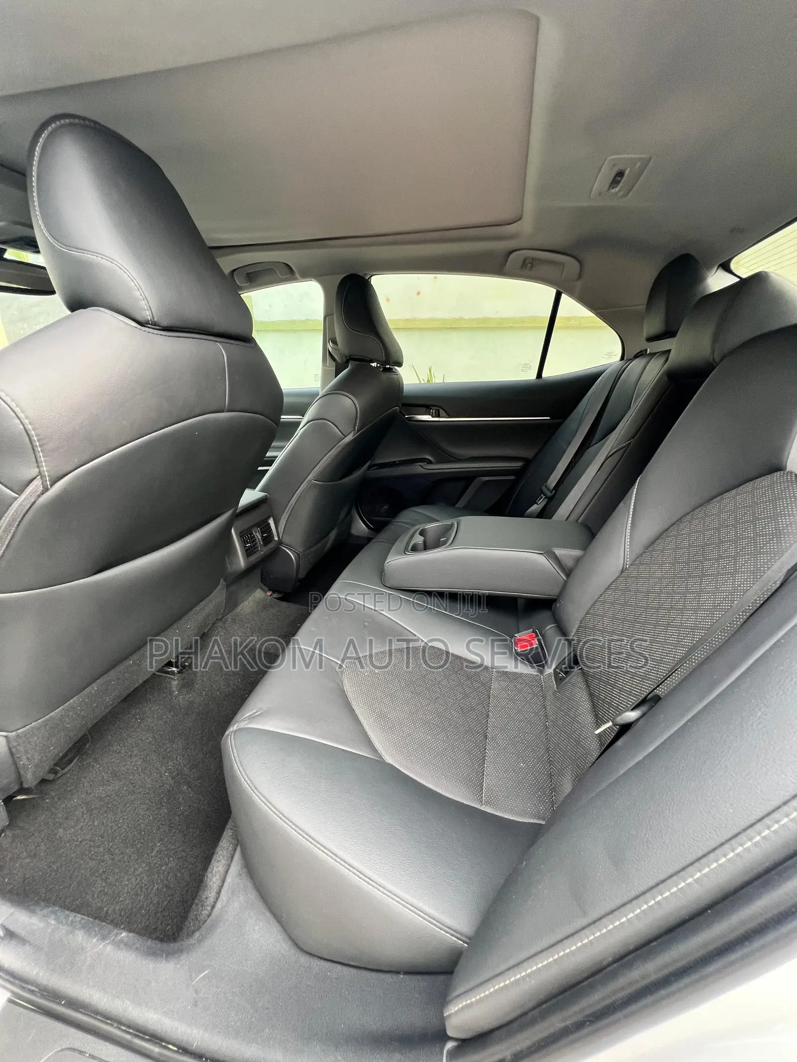 Toyota Camry 2019 White