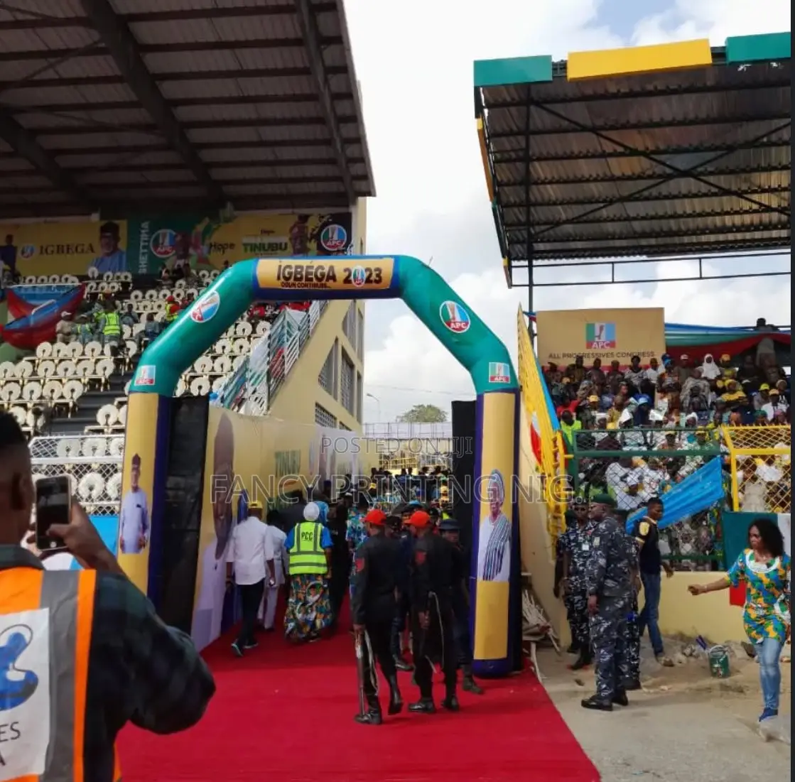 Branded Inflatable Campaign Entrance Arch