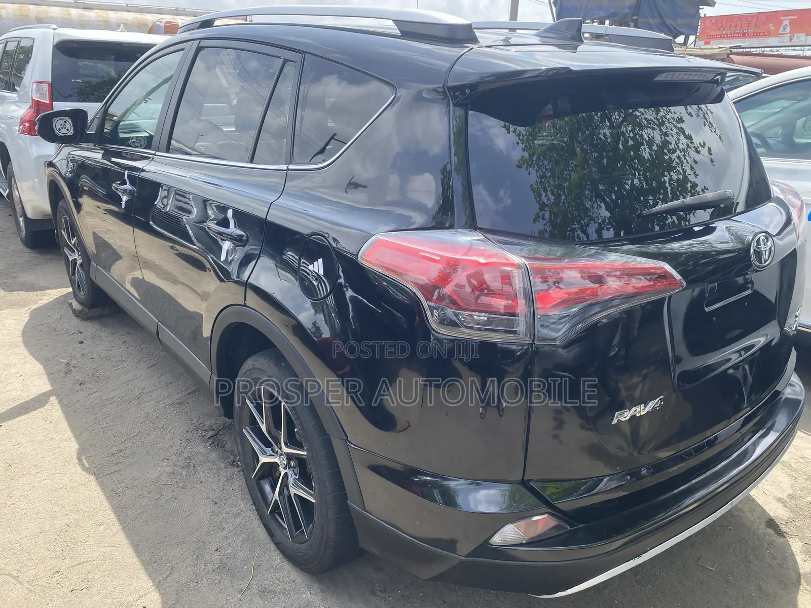 Toyota RAV4 2018 Black