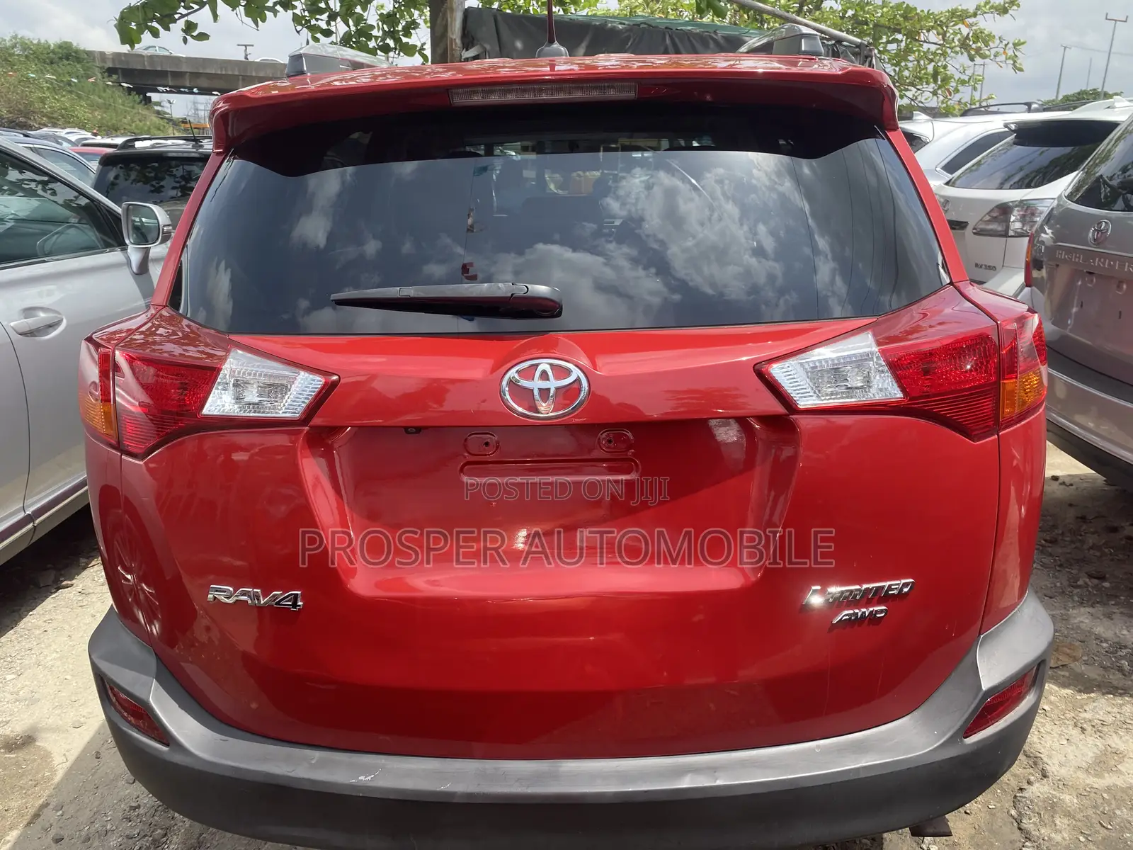 Toyota RAV4 2014 Red