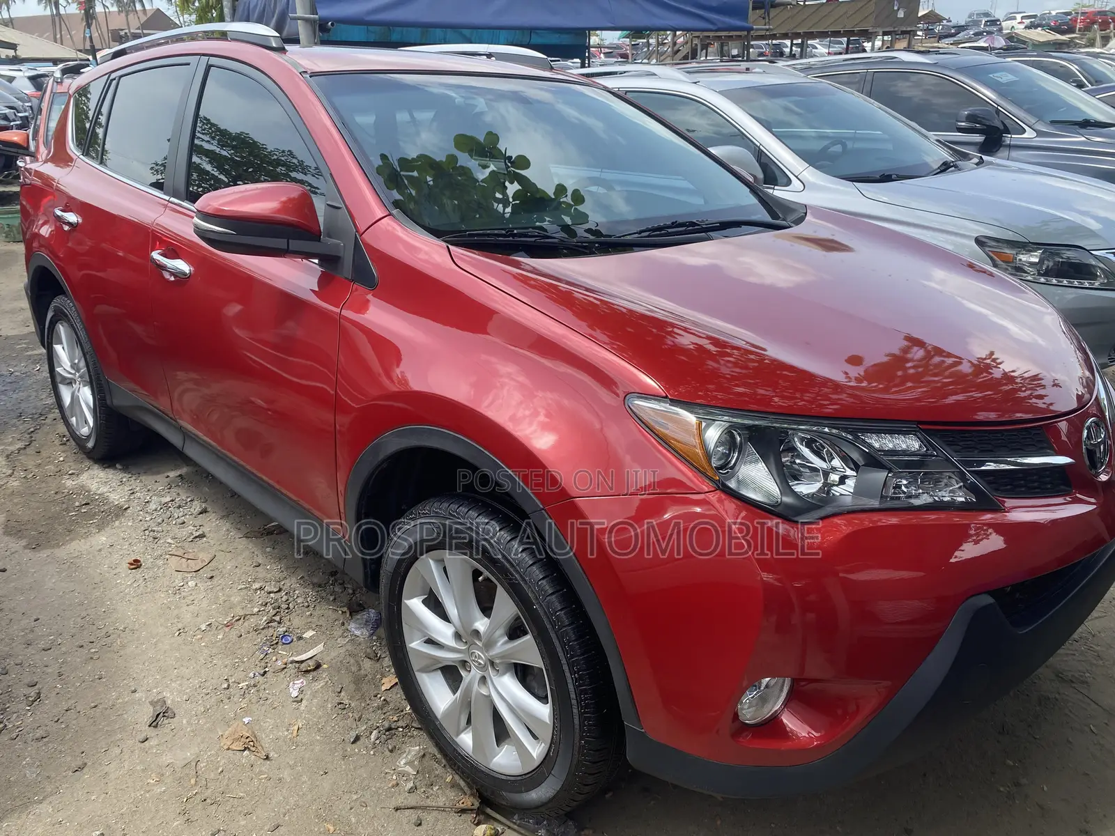 Toyota RAV4 2014 Red