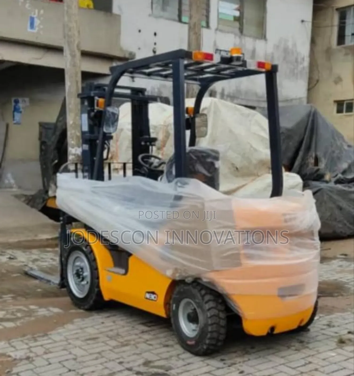 3t Un Forklift