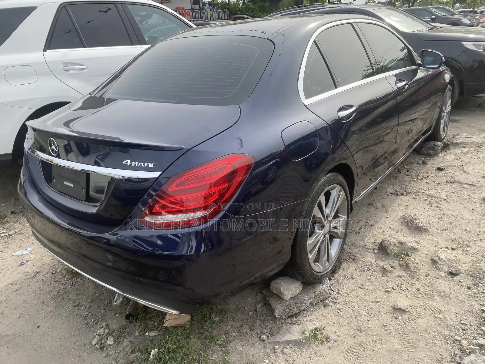 Mercedes-Benz C300 2016 Blue