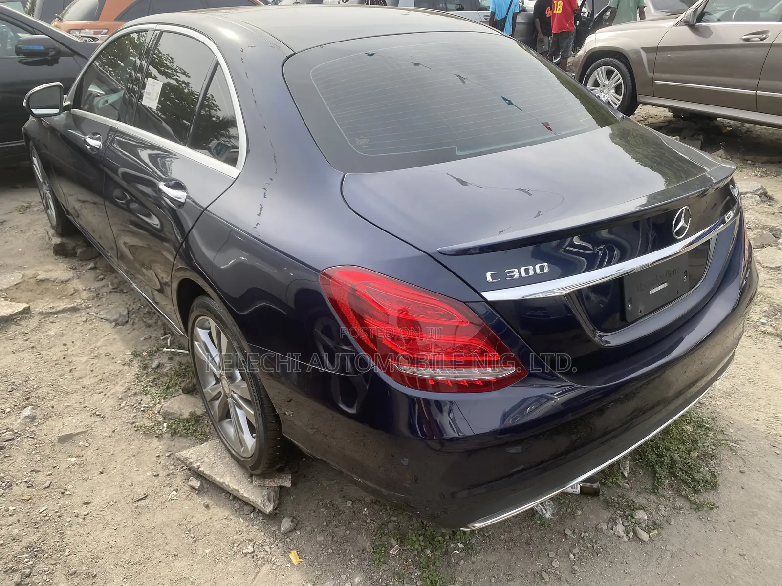 Mercedes-Benz C300 2016 Blue