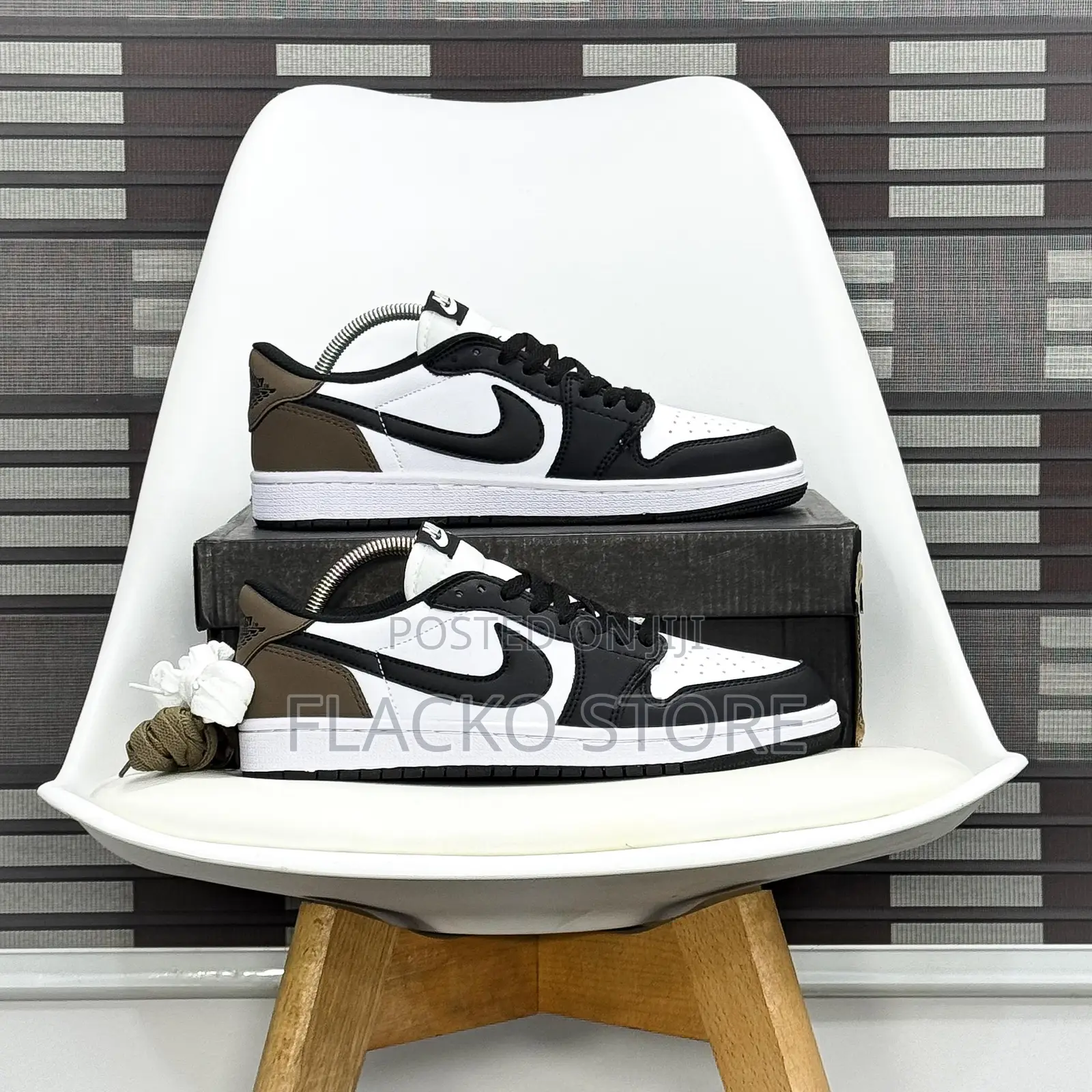 Original Air Jordan 1 Low Retro Dark Mocha Sneakers