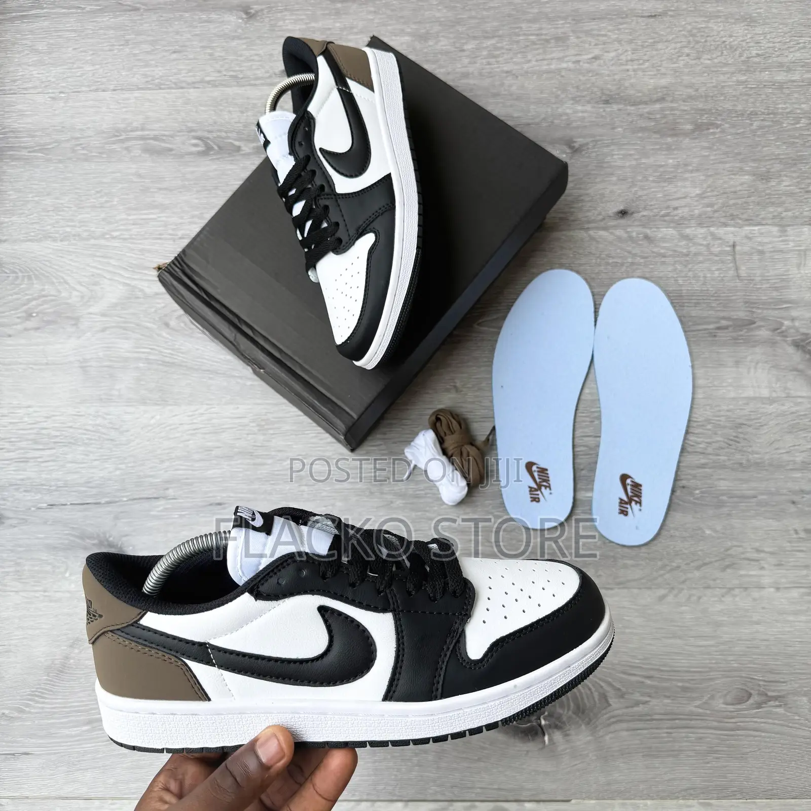 Original Air Jordan 1 Low Retro Dark Mocha Sneakers