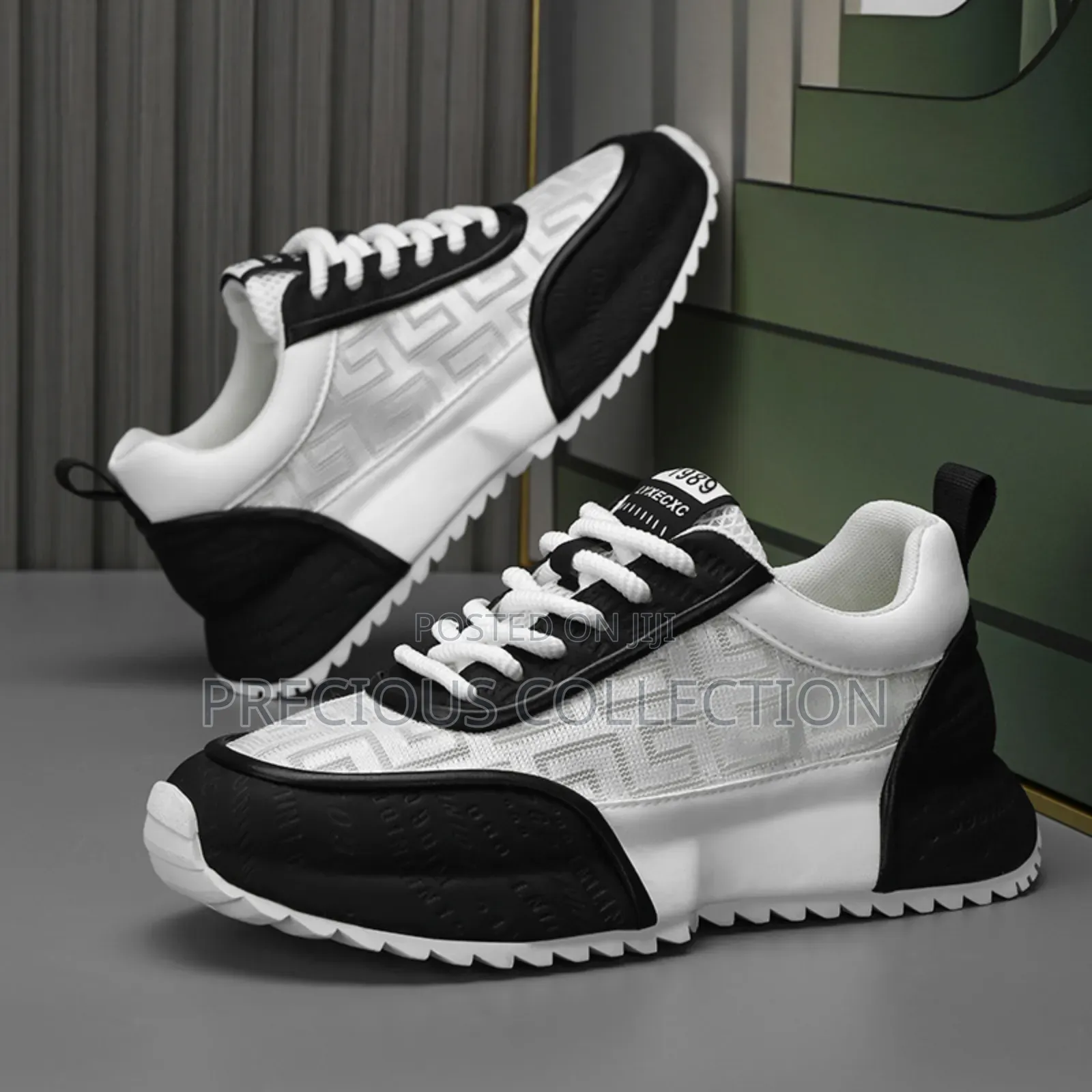 Unisex Classic Lace Up Bold Sole Sneakers