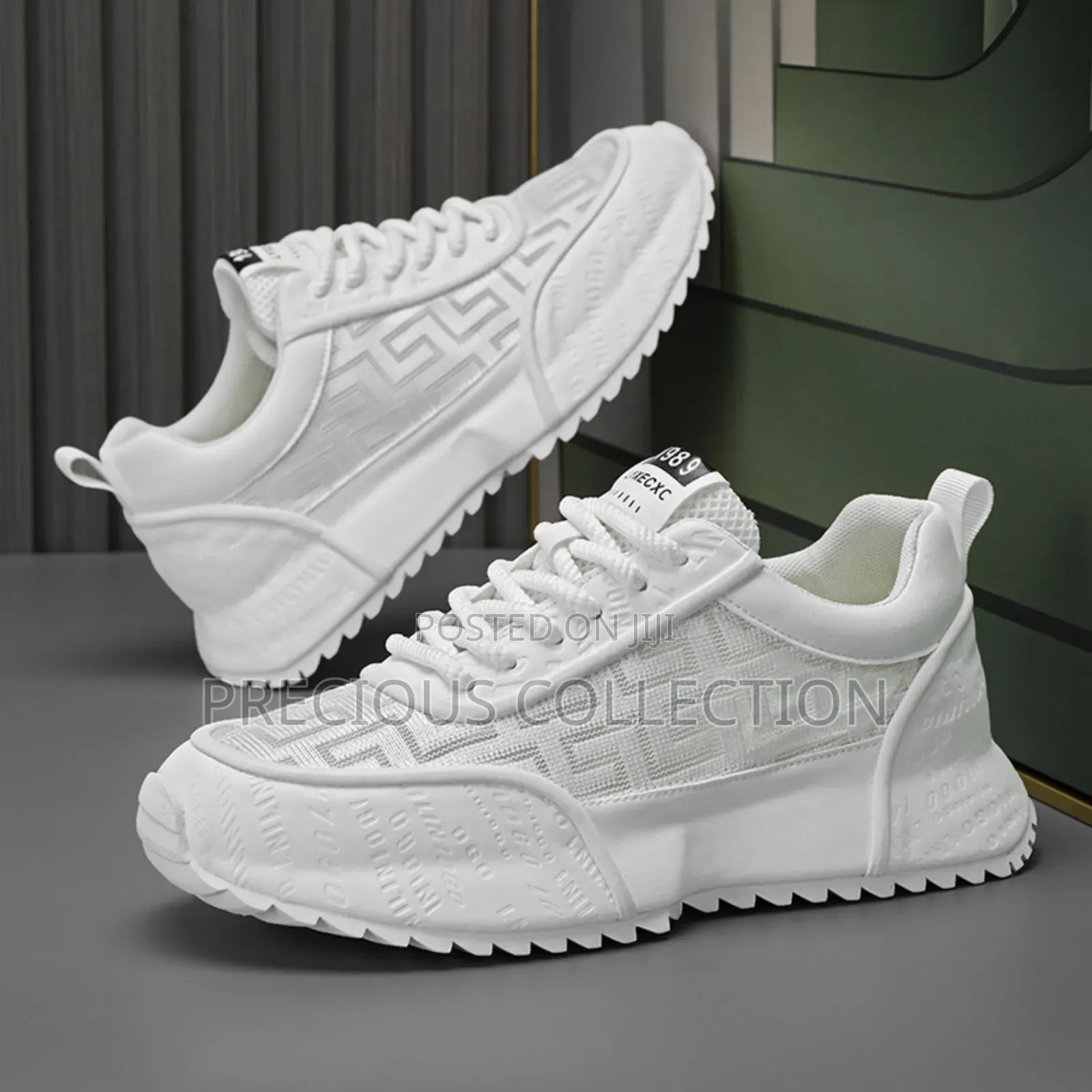 Unisex Classic Lace Up Bold Sole Sneakers