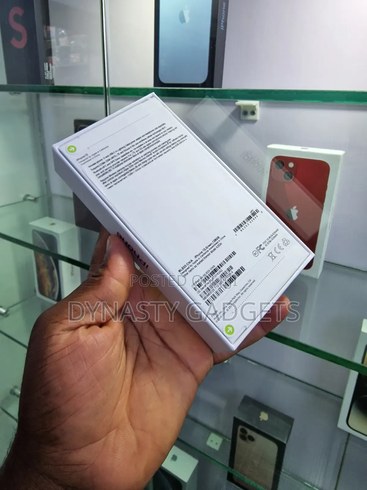 New Apple iPhone 13 256 GB Green