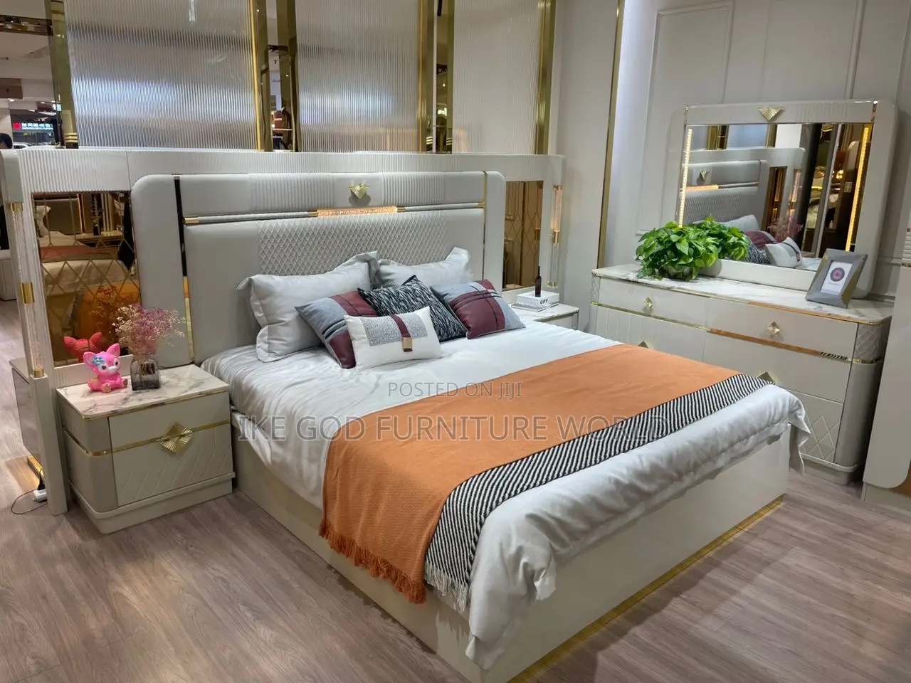 Full Set of High Quality Imported Turkey Family Bed