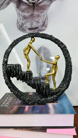 Decorative Helping Hands 28,500