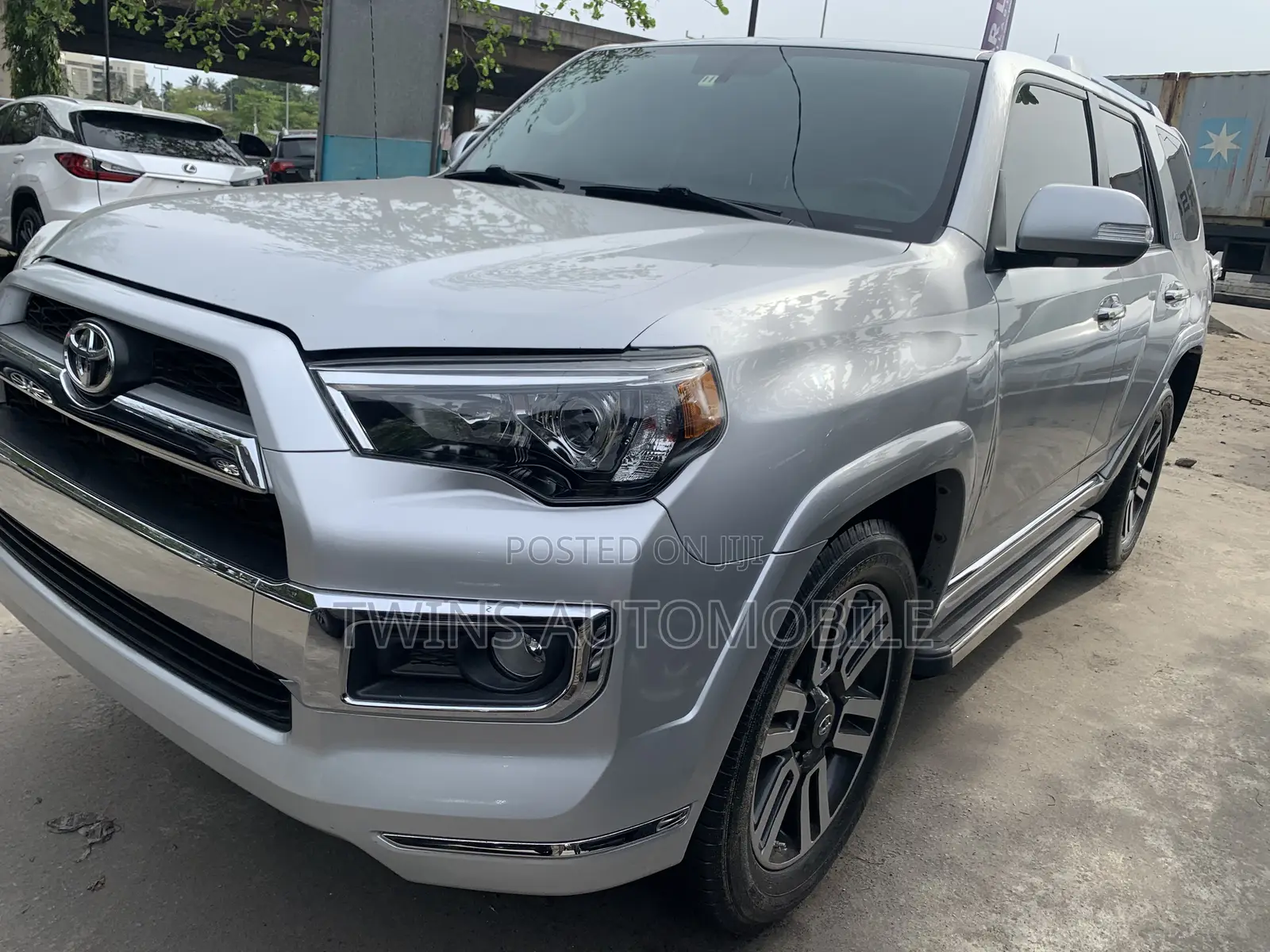 Toyota 4-Runner Limited 4X4 2013 Silver