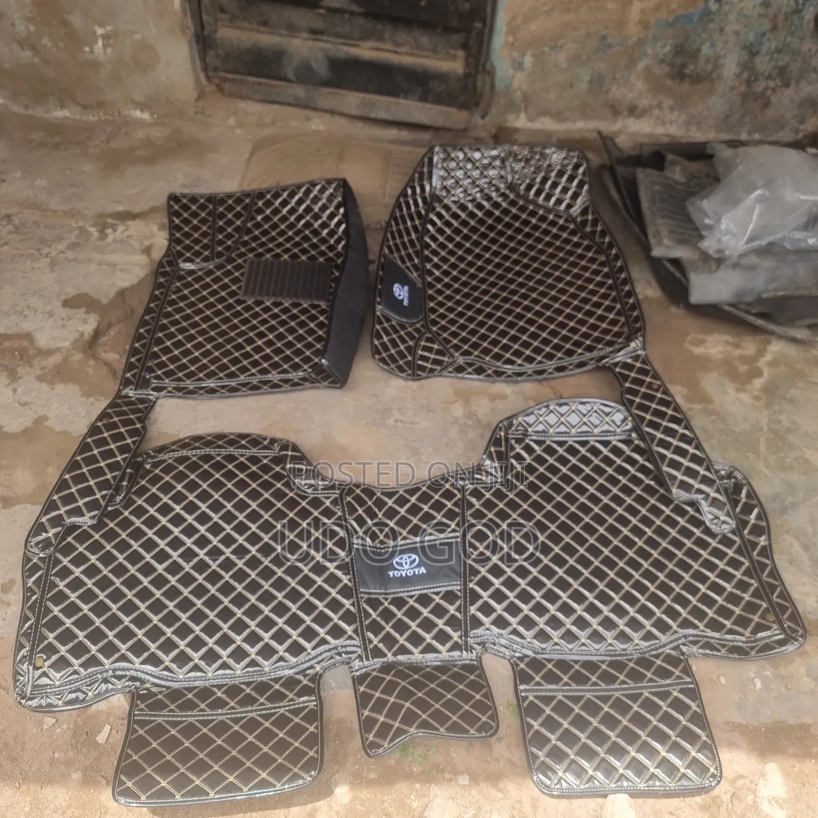 Toyota Rav4 Carpet Floor Mat