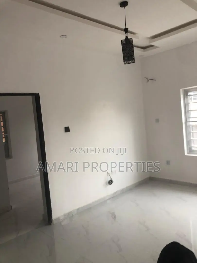1bdrm Block of Flats in Sunview Estate, Ajah for rent