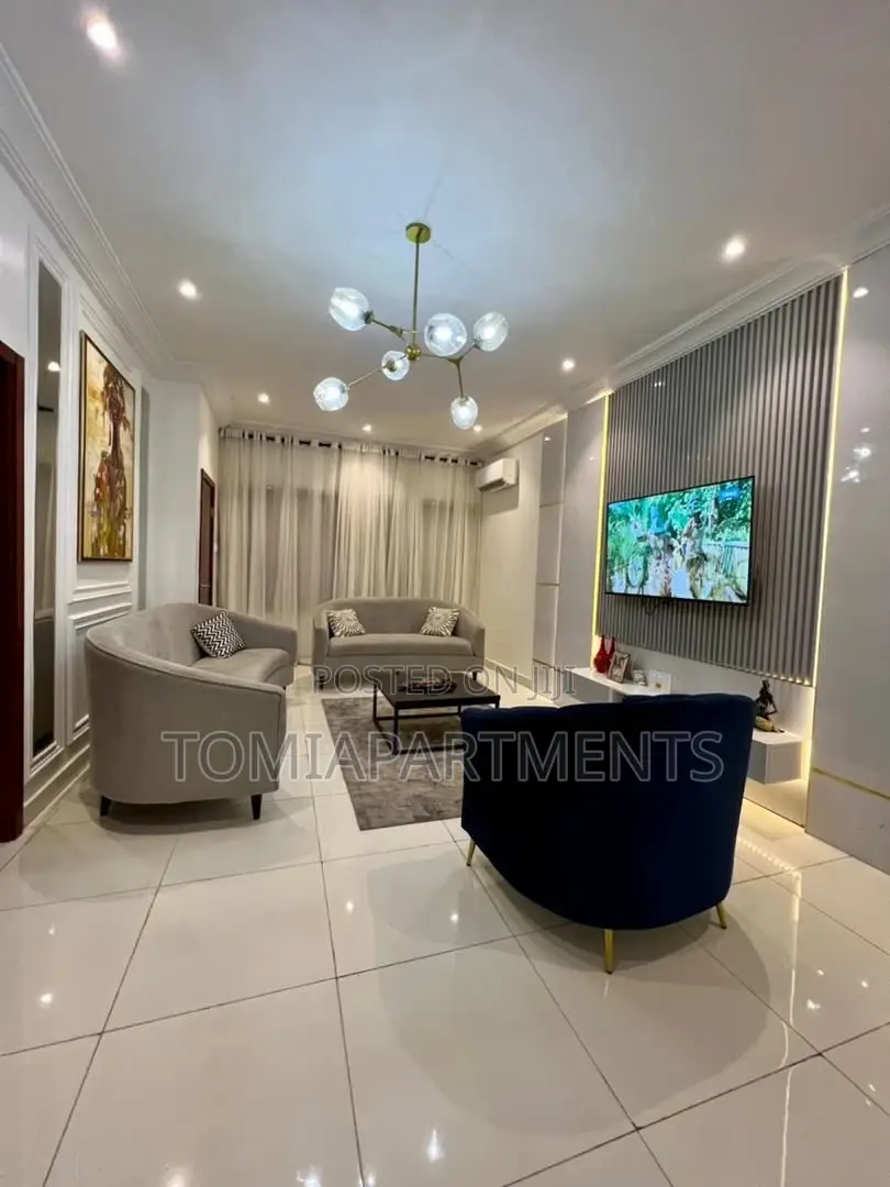 2 Bedroom Shortlet Apartment in Lekki Phase 1