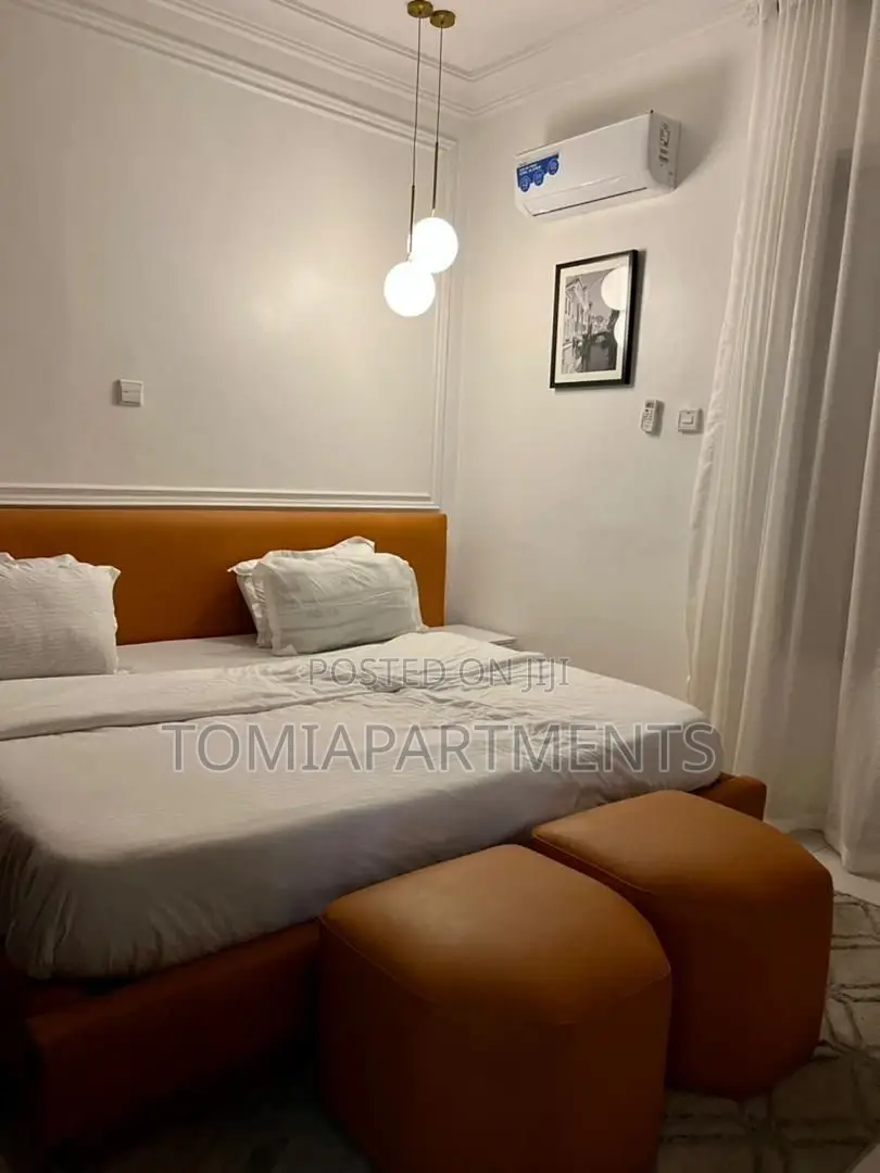 2 Bedroom Shortlet Apartment in Lekki Phase 1