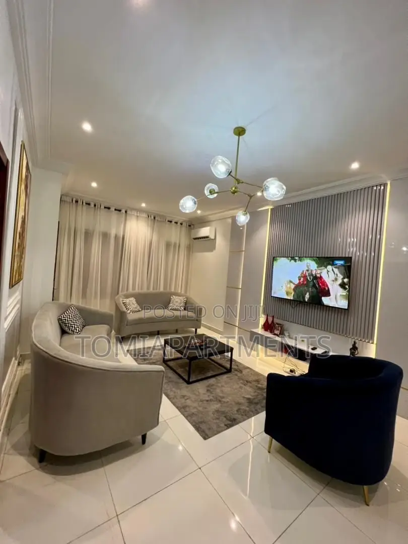 2 Bedroom Shortlet Apartment in Lekki Phase 1