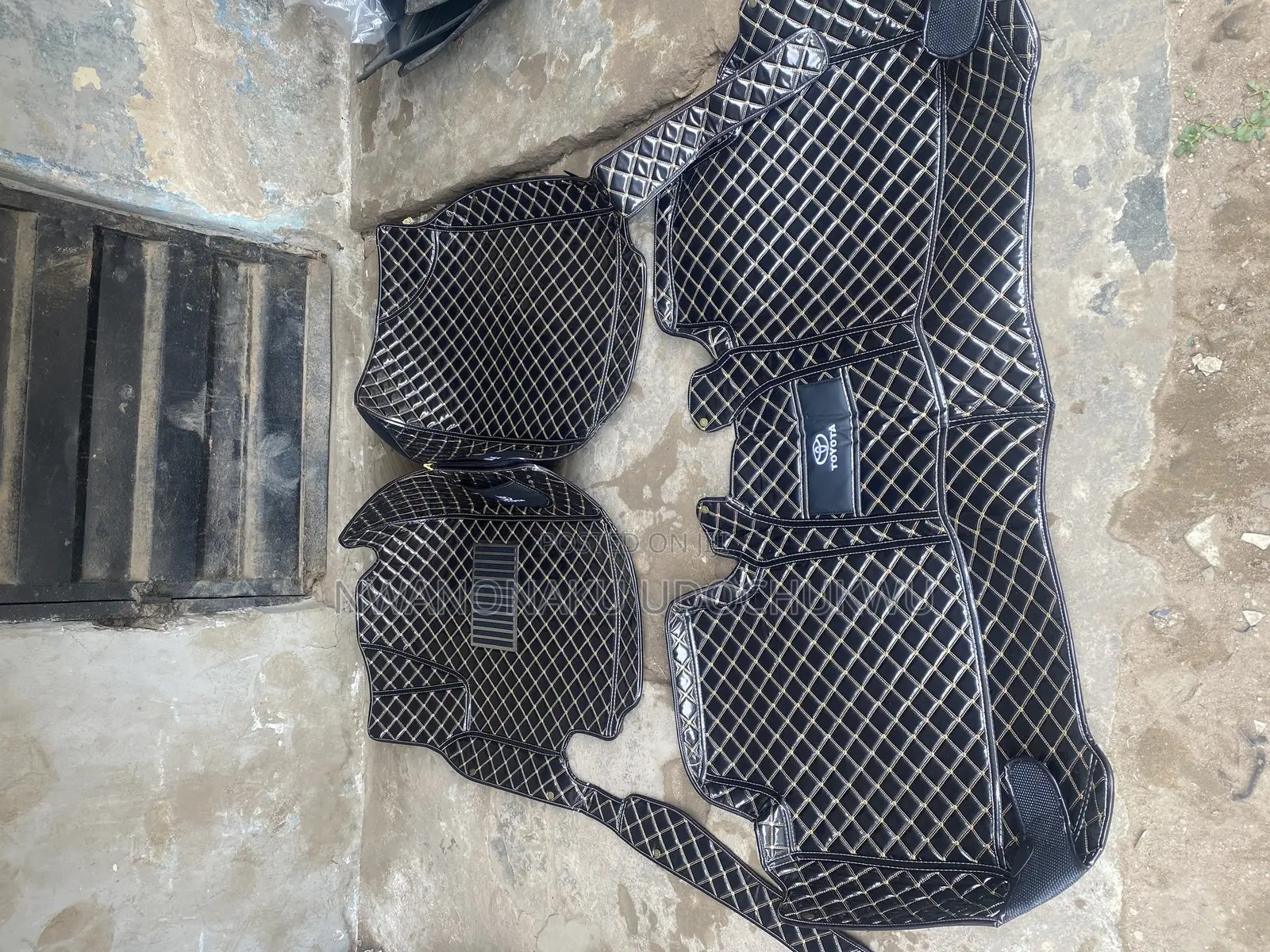 Toyota Camry Muscle Carpet Foot Mat