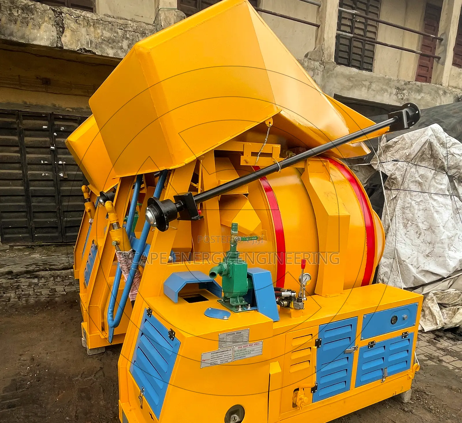 Diesel 560 L Concrete Mixer Machine