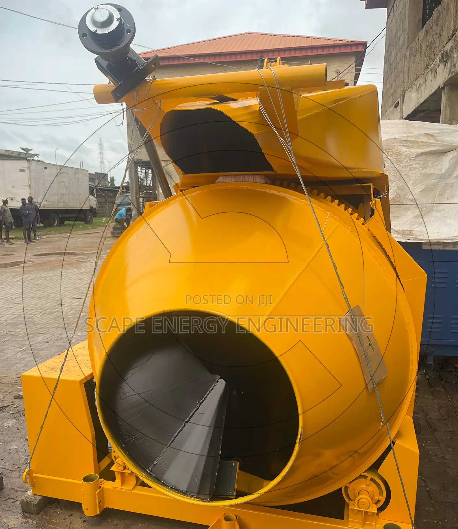 Diesel 560 L Concrete Mixer Machine