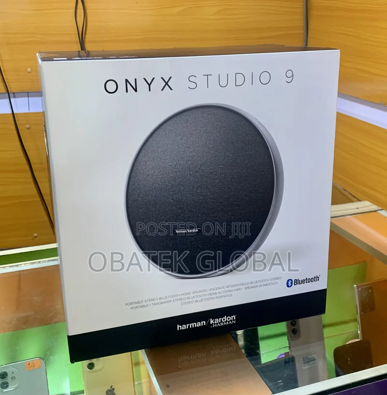 Onyx Studio 9
