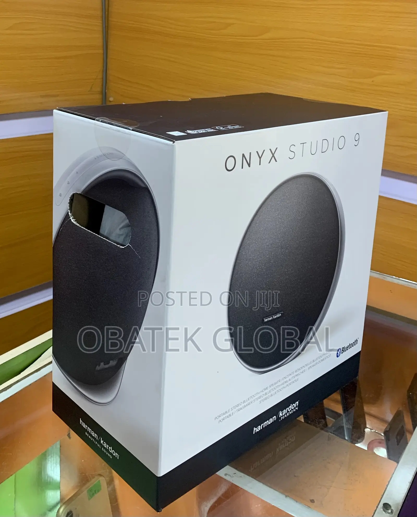 Onyx Studio 9
