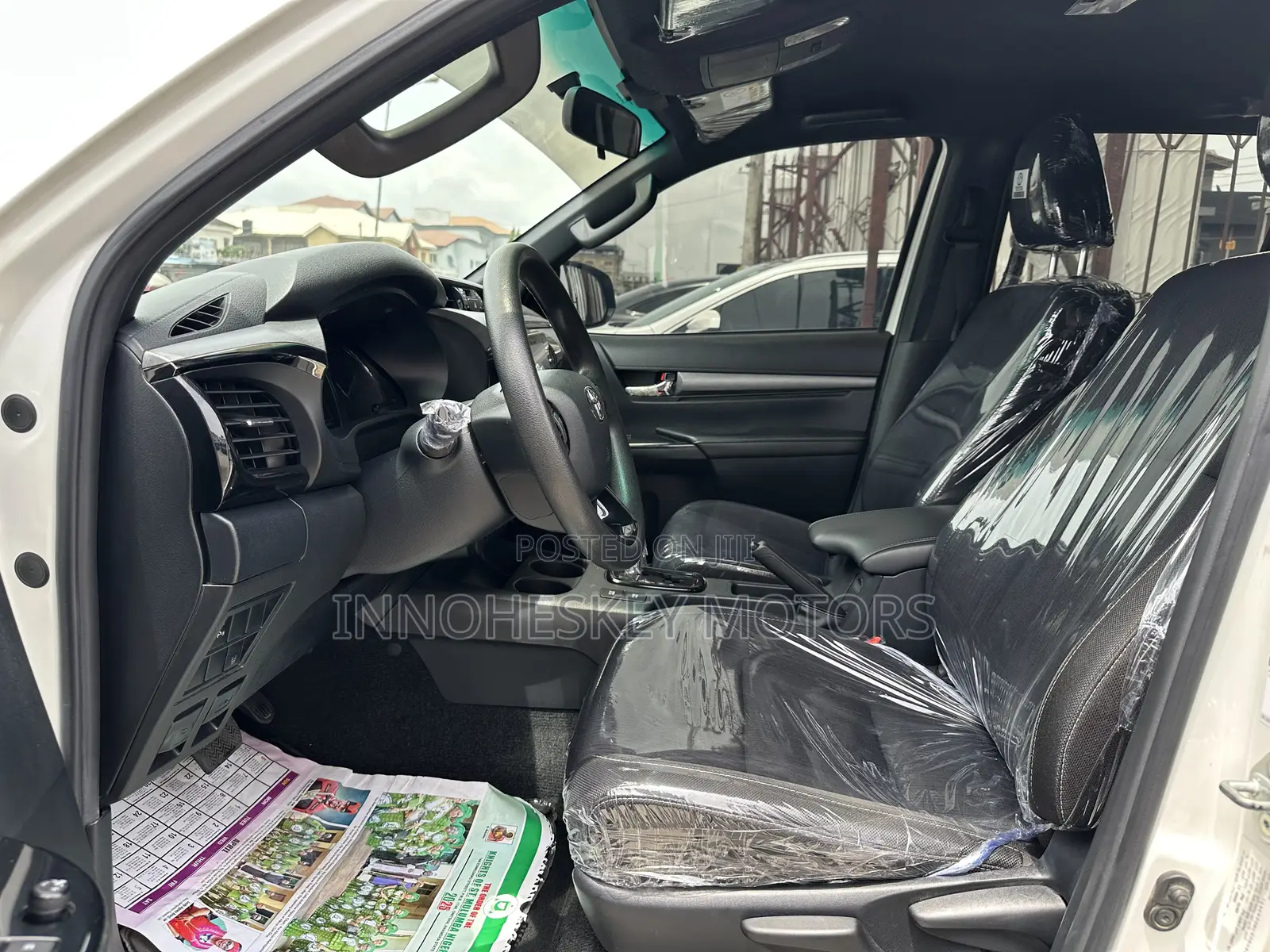 Toyota Hilux 2020 White