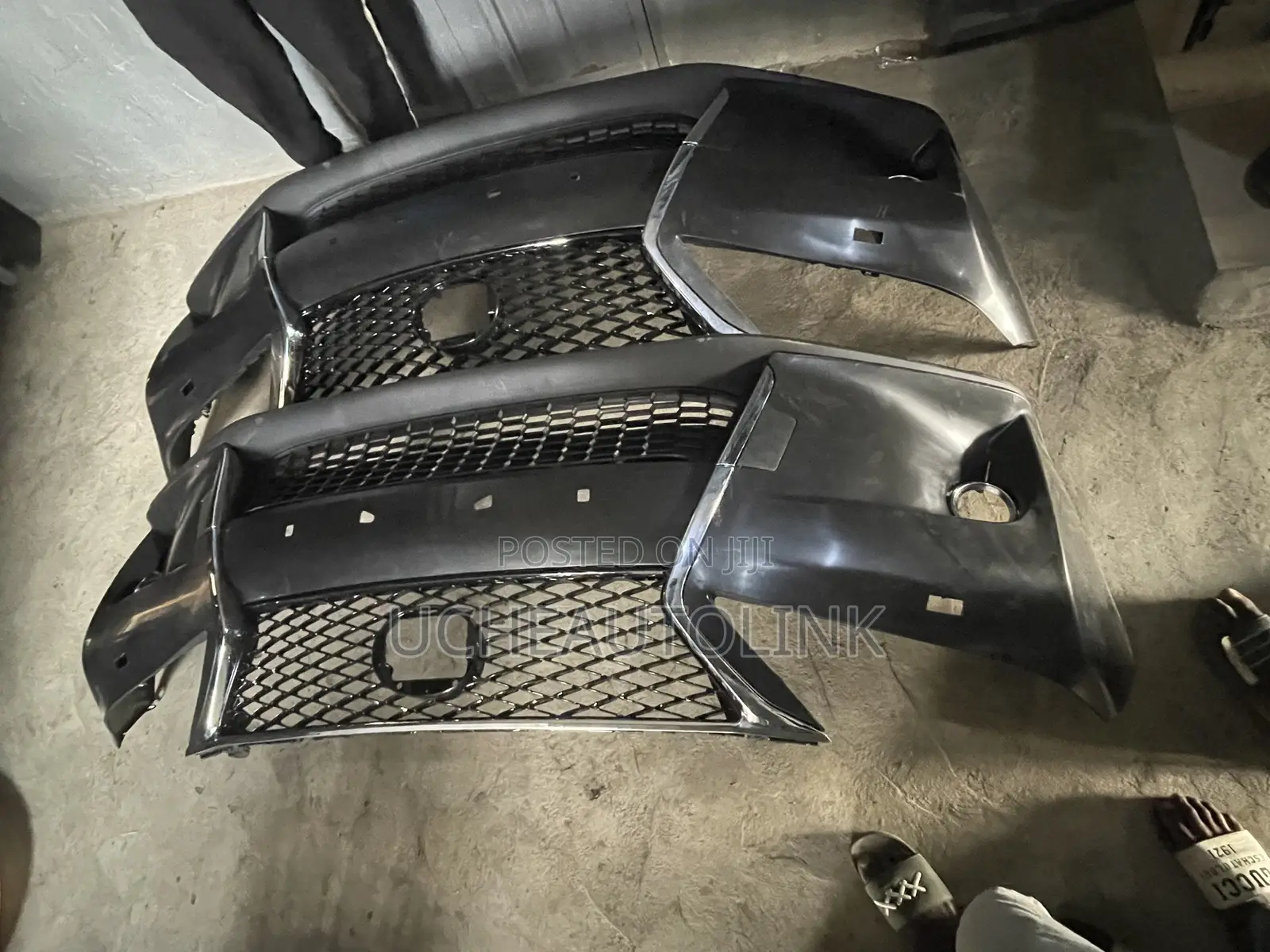 Rx350 2015 Complete Front Bumper Available as Seen