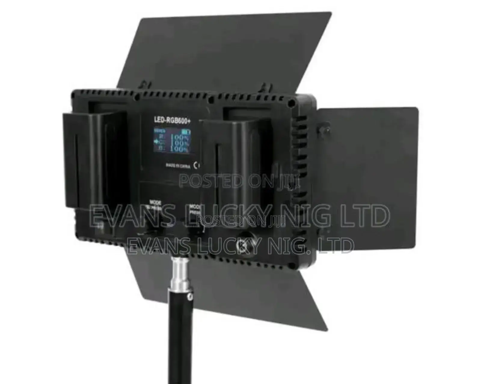 Led 800 Light Kit (Free Tripod Stand)