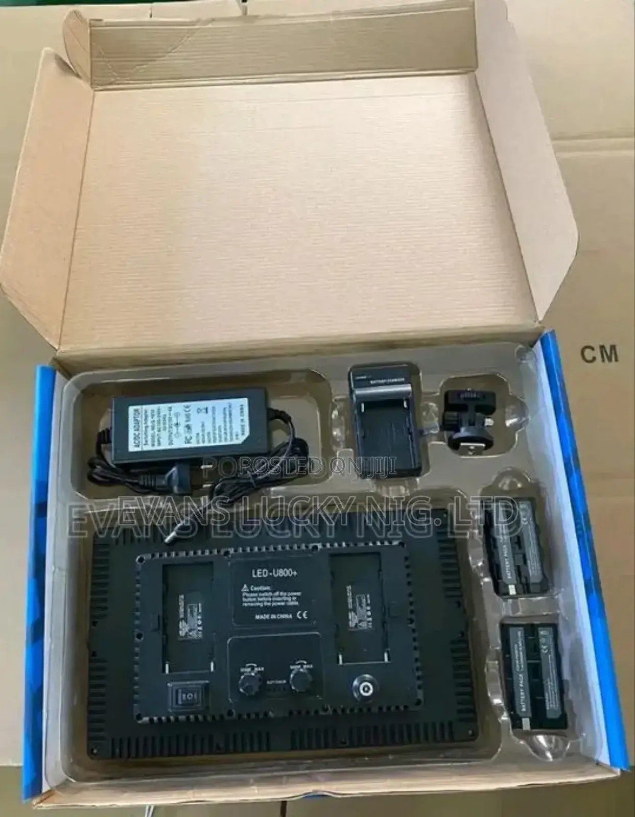 Led 800 Light Kit (Free Tripod Stand)