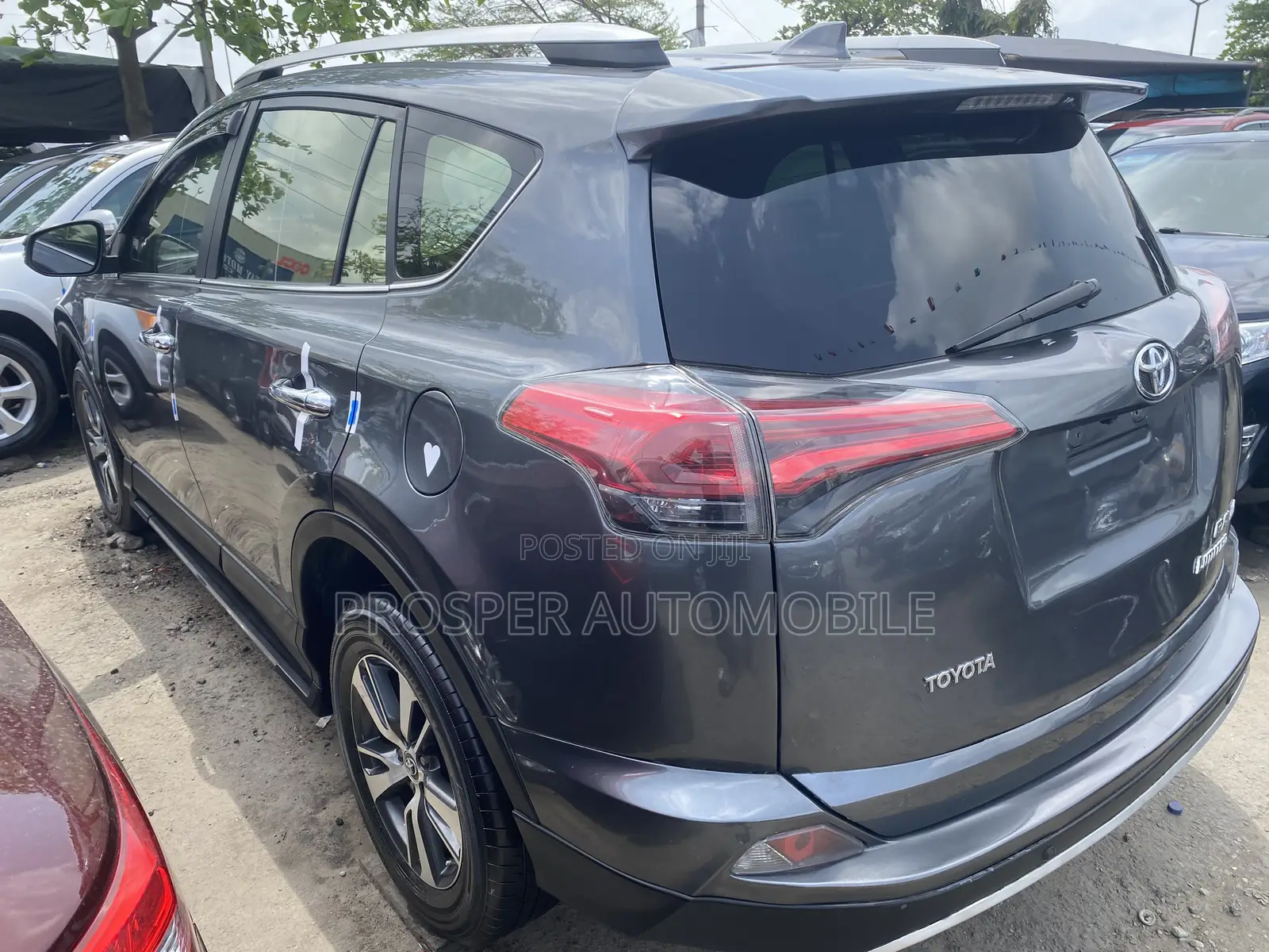 Toyota RAV4 2018 Gray