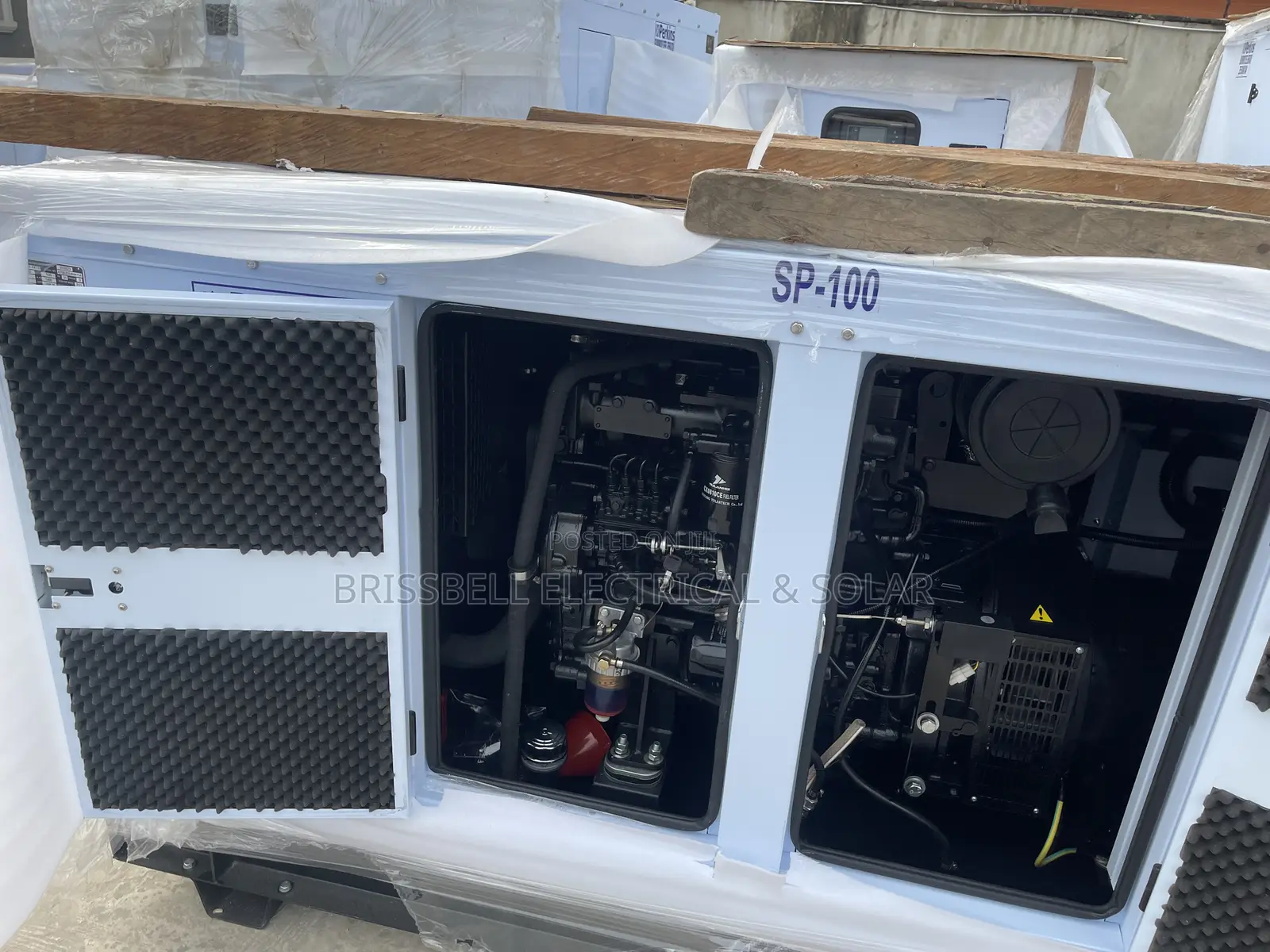 Authentic England Perkins Soundproof Diesel Generator 100kva