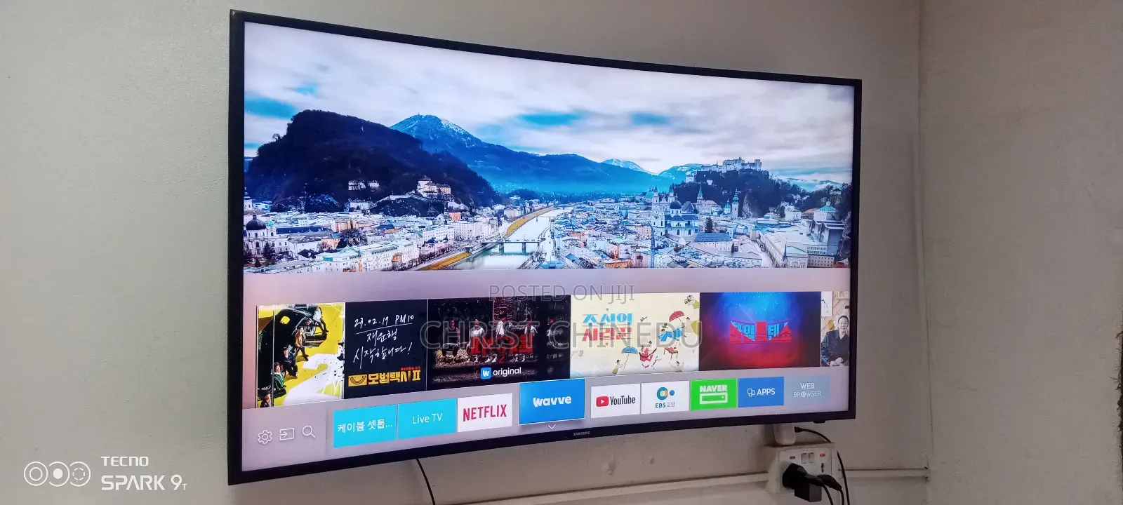 Uk Neatly Used 50inches Samsung Smart Cave Tv