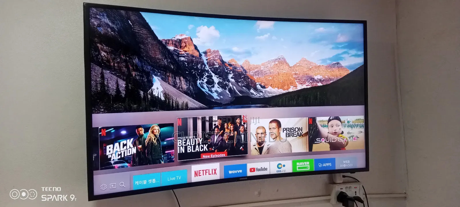 Uk Neatly Used 50inches Samsung Smart Cave Tv