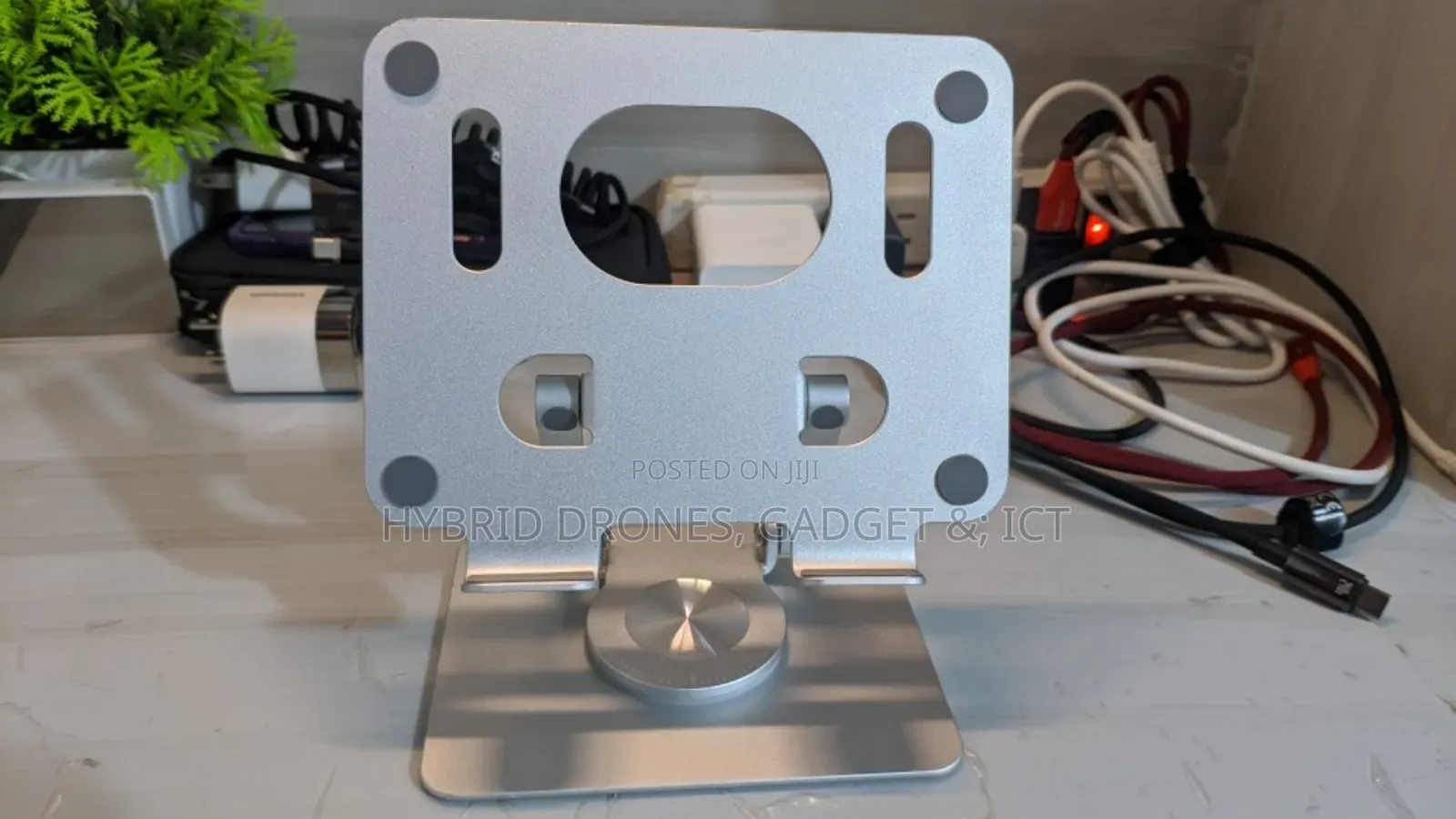 Rotating 360 Aluminum Laptop Stand for Office Table Setup