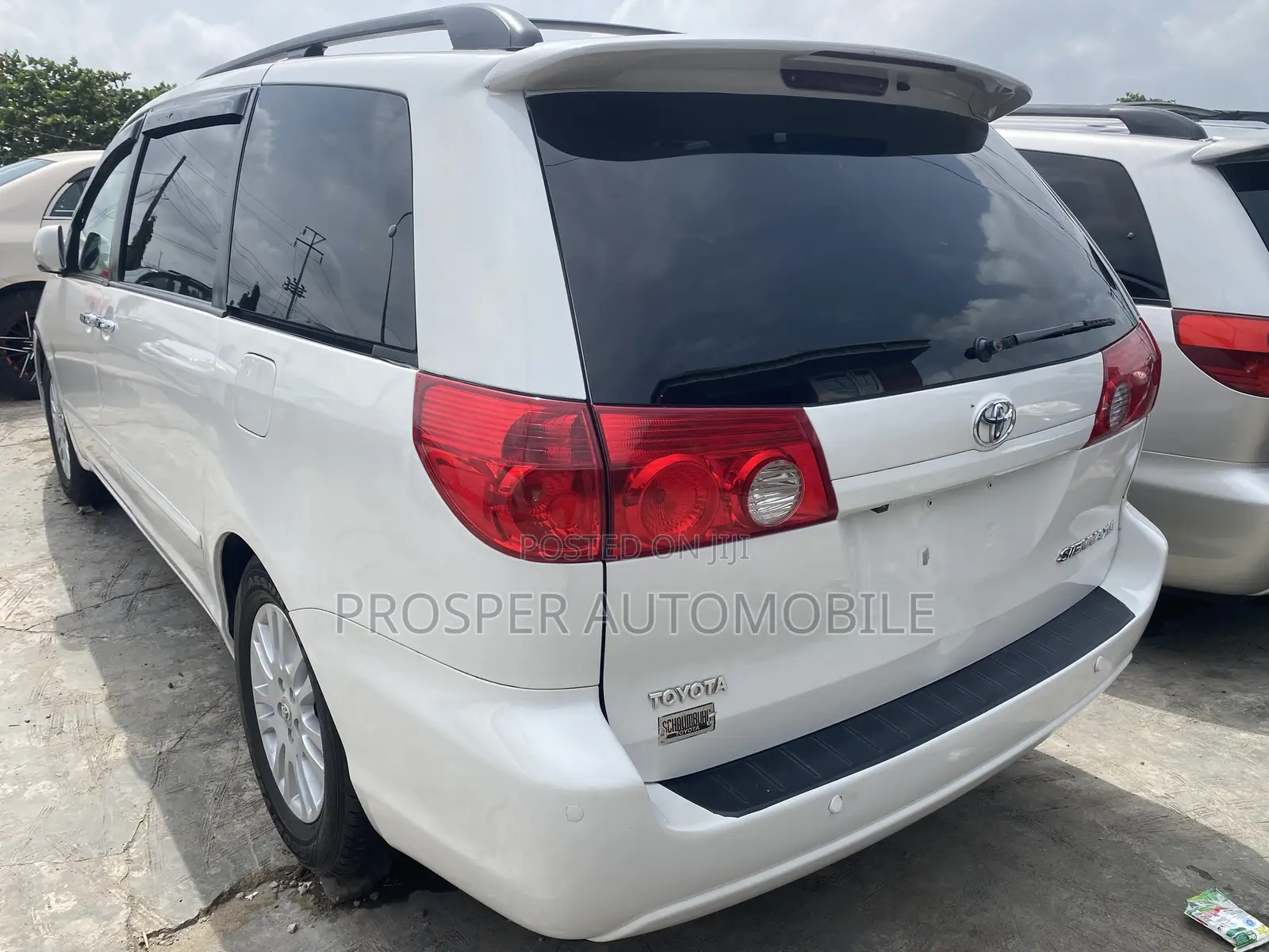 Toyota Sienna XLE 2007 White