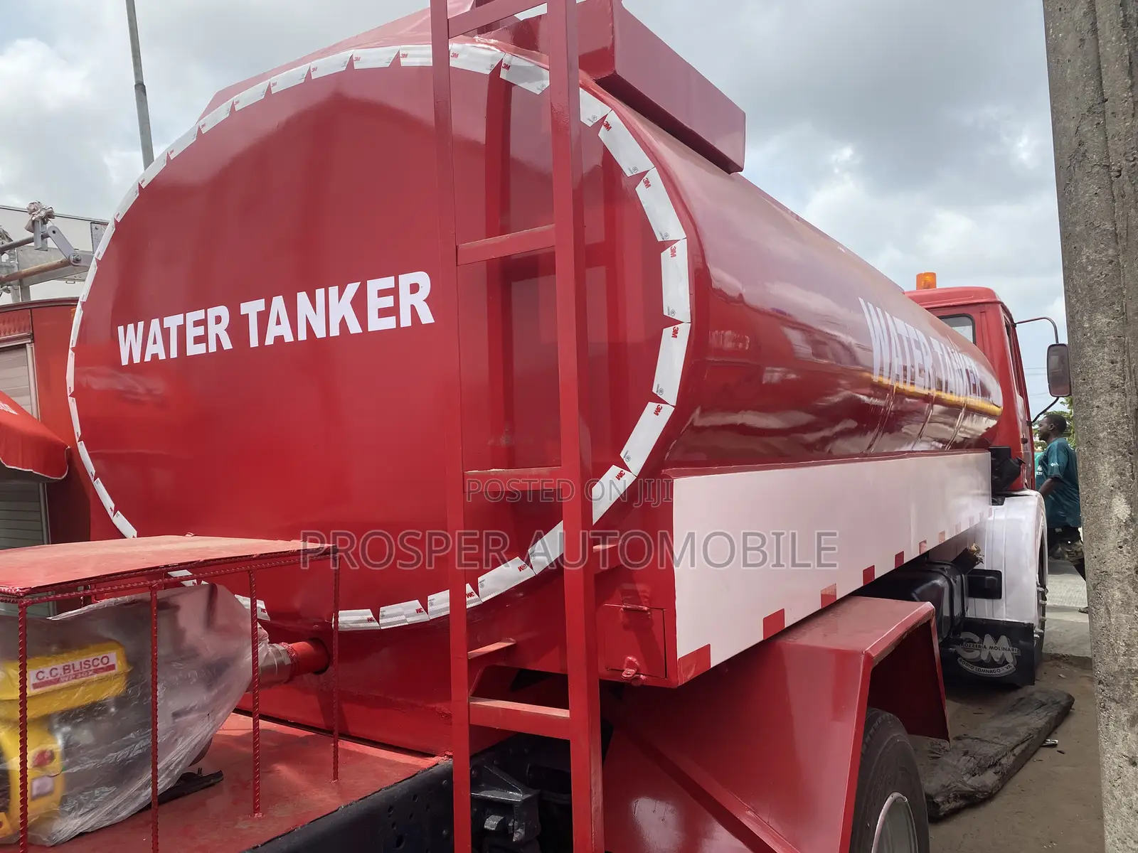 Mercedes Benz Water Tank Truck