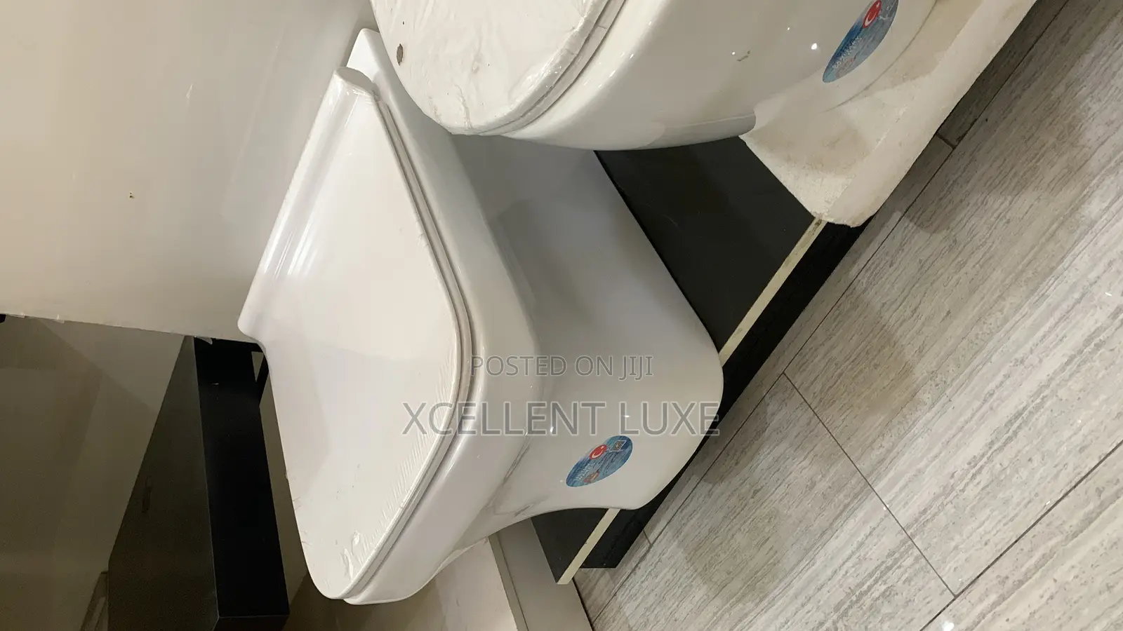 Seat on the Floor Conceal Wc