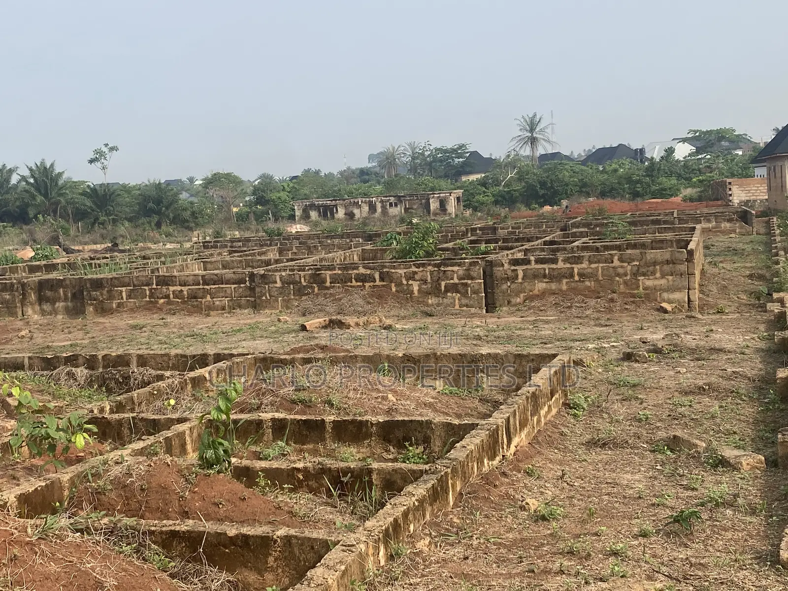 18bdrm Block of Flats in Benin City for sale
