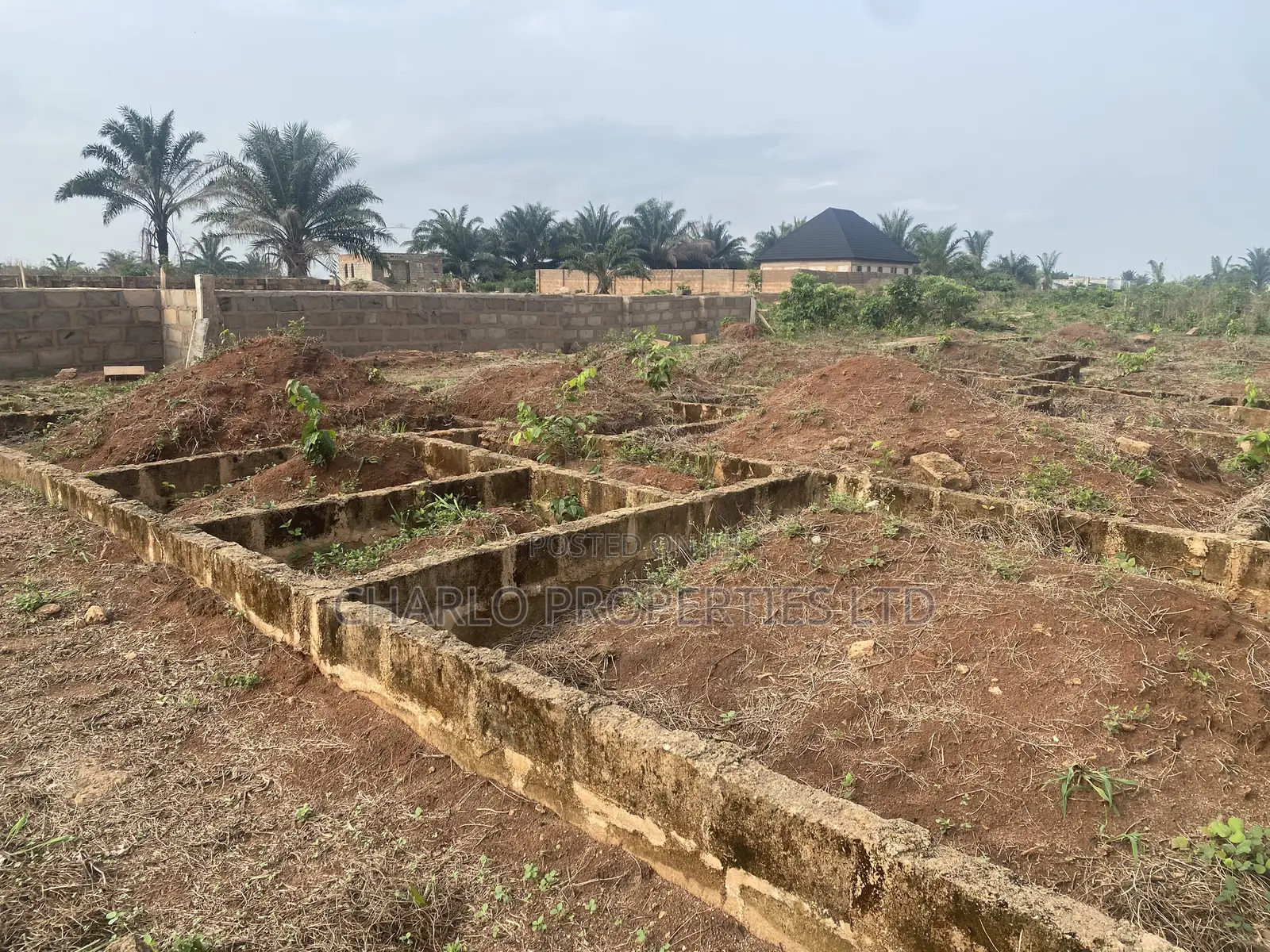 18bdrm Block of Flats in Benin City for sale