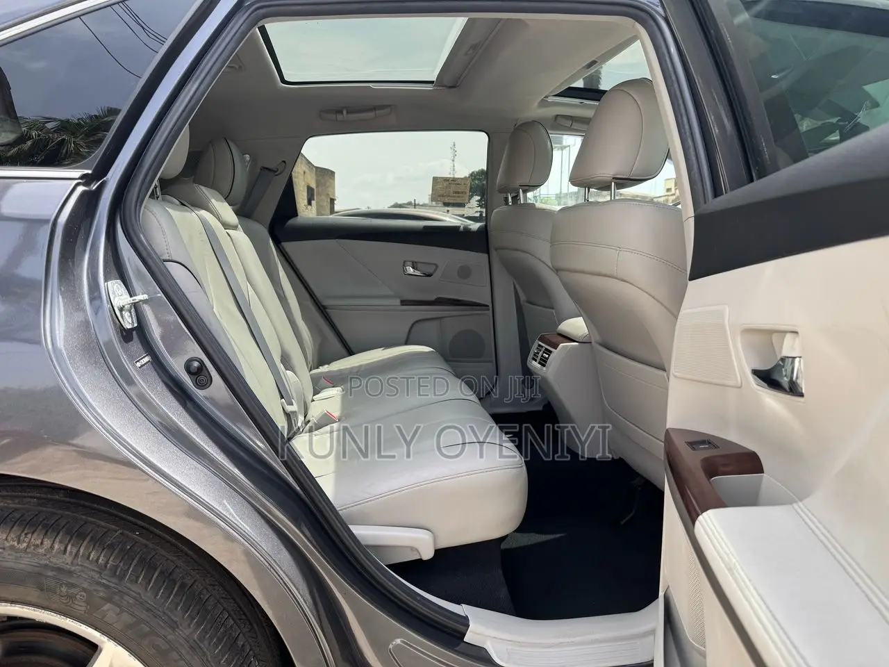 Toyota Venza V6 2012 Gray