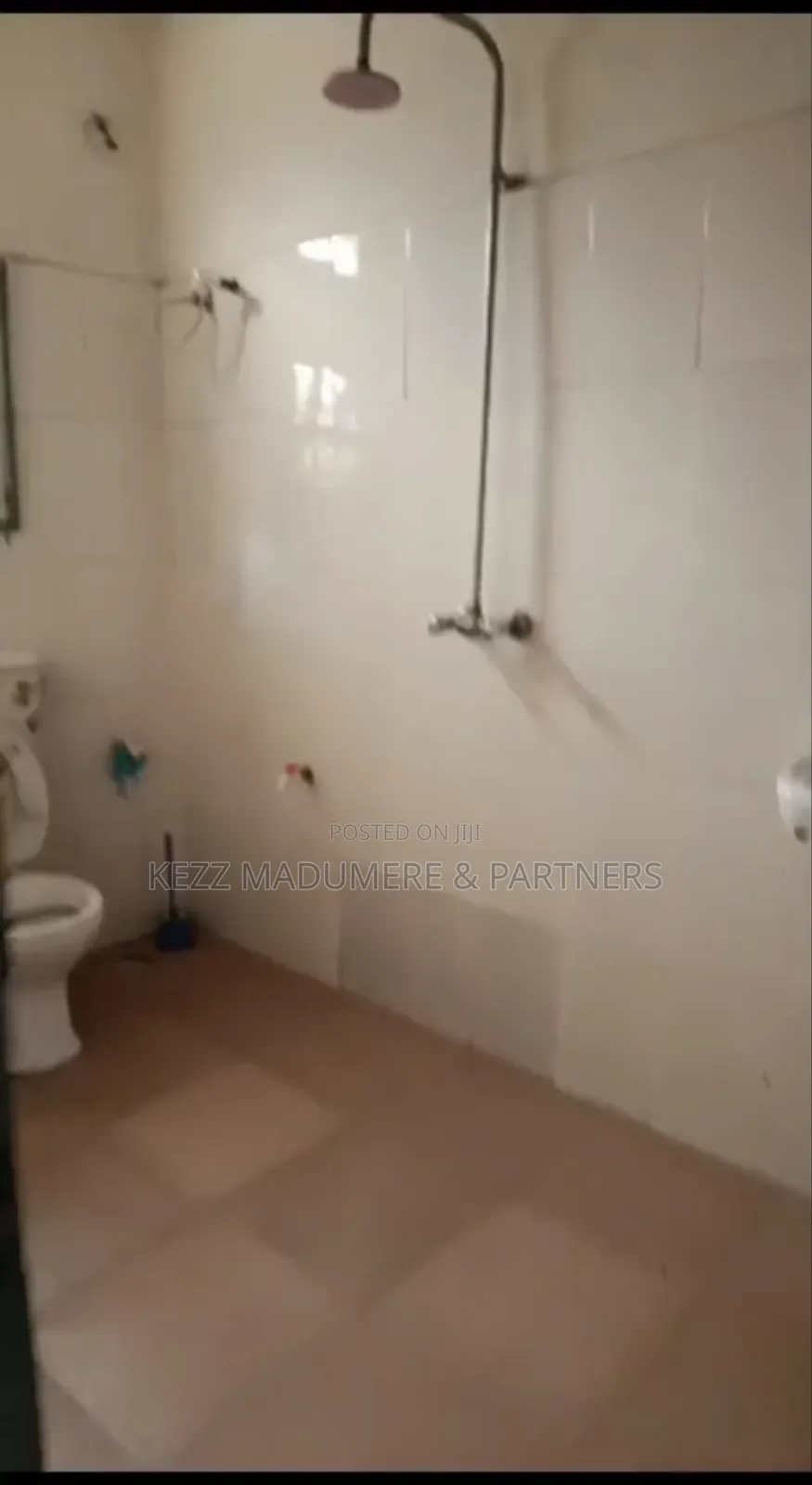 1bdrm Block of Flats in Rumuodomaya , Port for rent